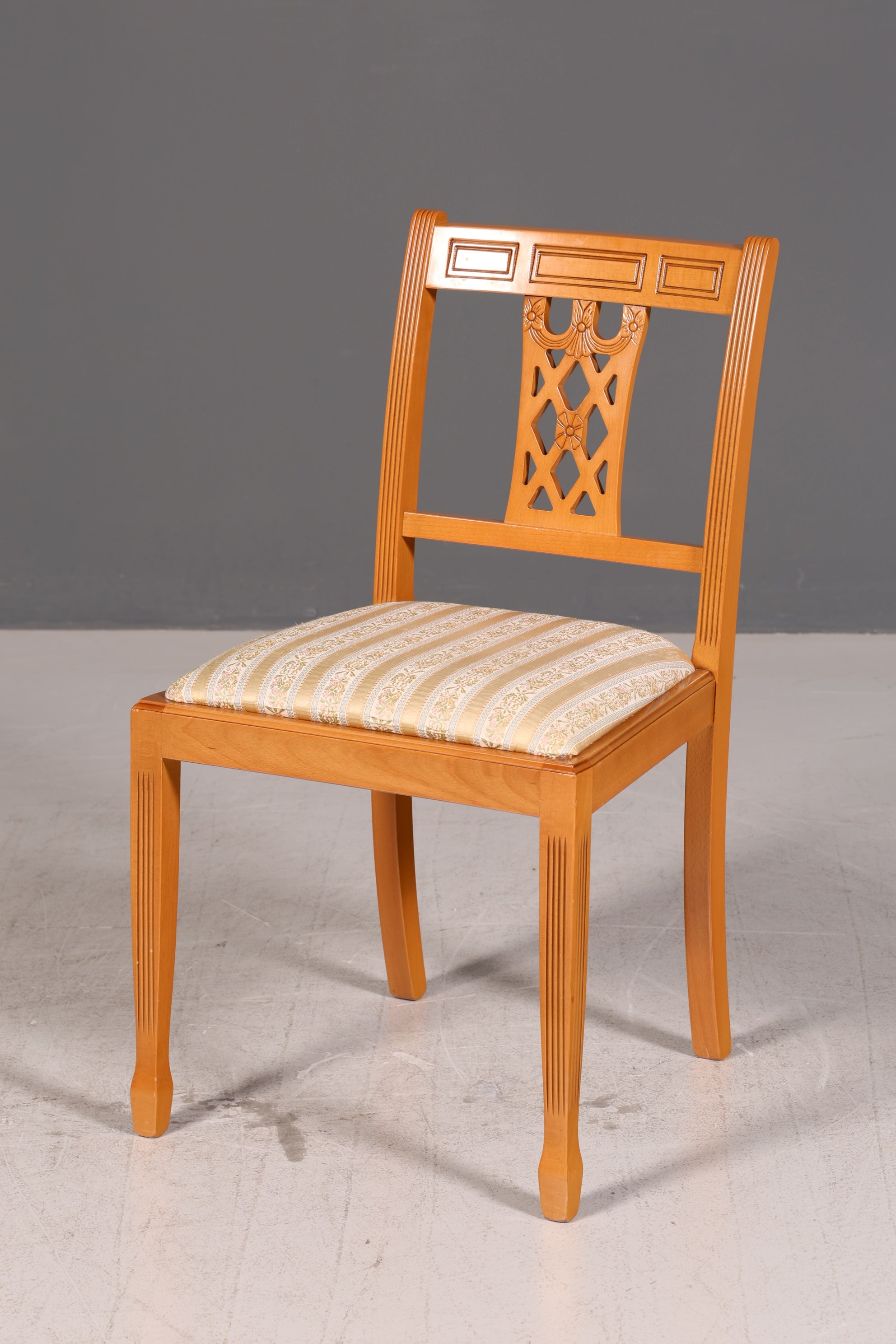 Wunderschöner Englischer Stuhl Küchenstuhl Sekretär Stuhl Polsterstuhl UK Antik Esszimmerstuhl 2 von 2