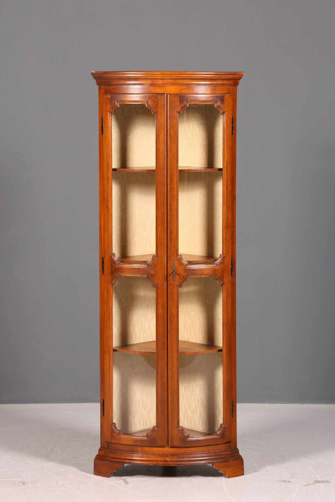 Beautiful Original Selva Corner Display Cabinet Display Cabinet Cabinet Dish Cabinet Glass Display Cabinet Italian Furniture