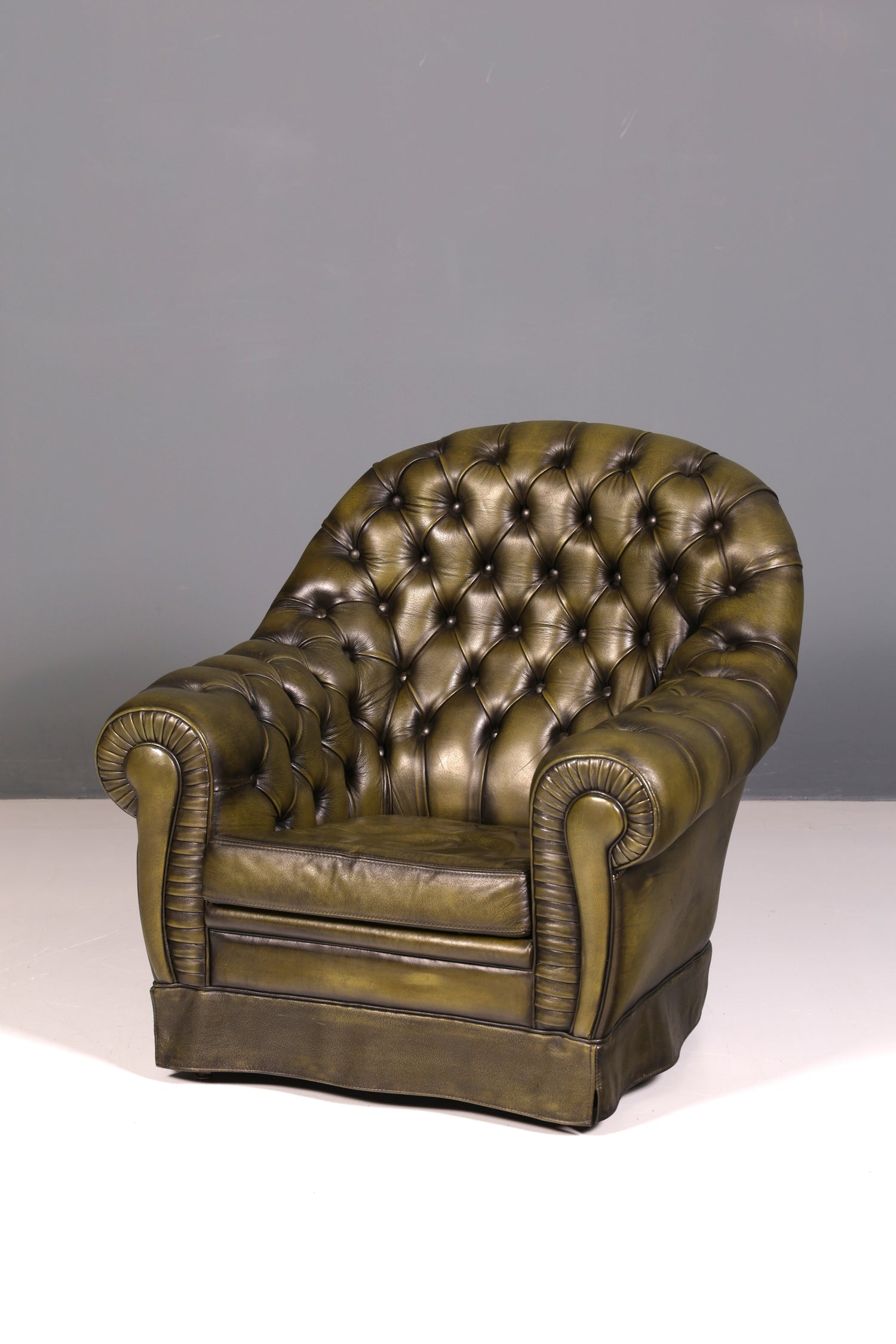 Stilvoller Original Chesterfield Sessel Englischer Armlehnsessel Echt Leder Herrensessel UK