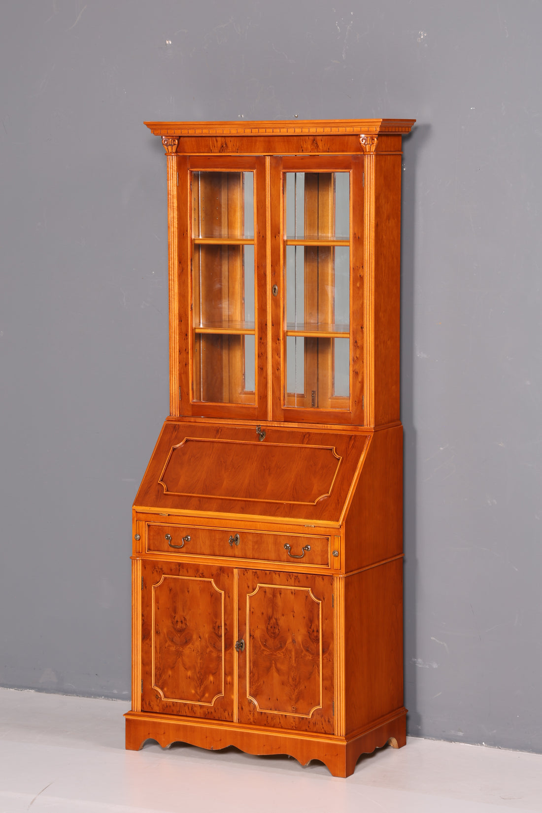 Stilvoller Englischer Sekretär Original Heldense Aufsatzsekretär Eibe Antik 60er Vitrine Schrank UK Büro