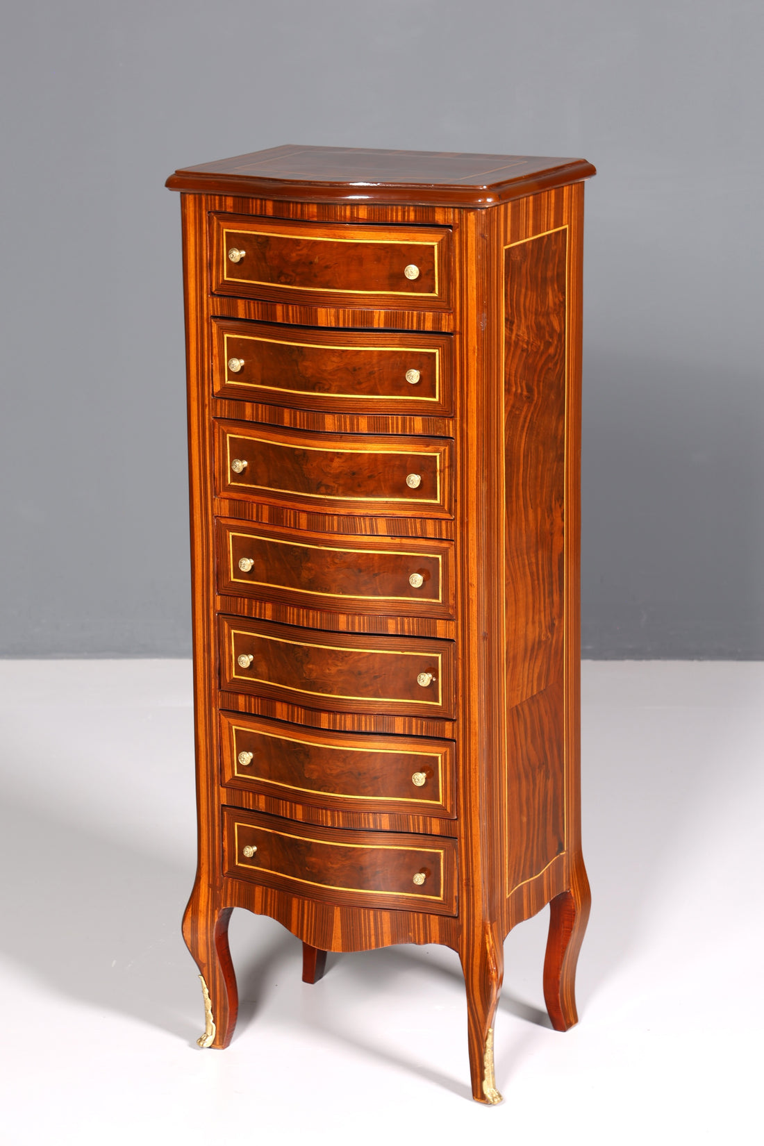 Beautiful Baroque style chest of drawers, vertico chest of drawers, 7 drawers