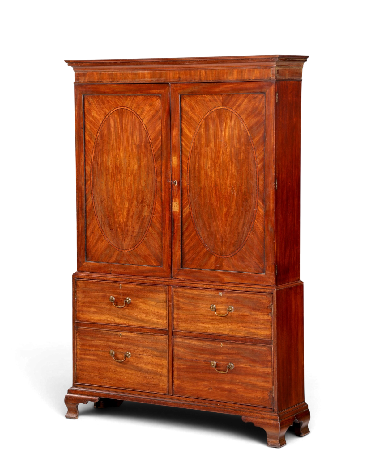 Hauptstadt Möblerei antiker englischer Mahagoni Wäscheschrank um 1900 mit Oval-Intarsien und vier Schubladen