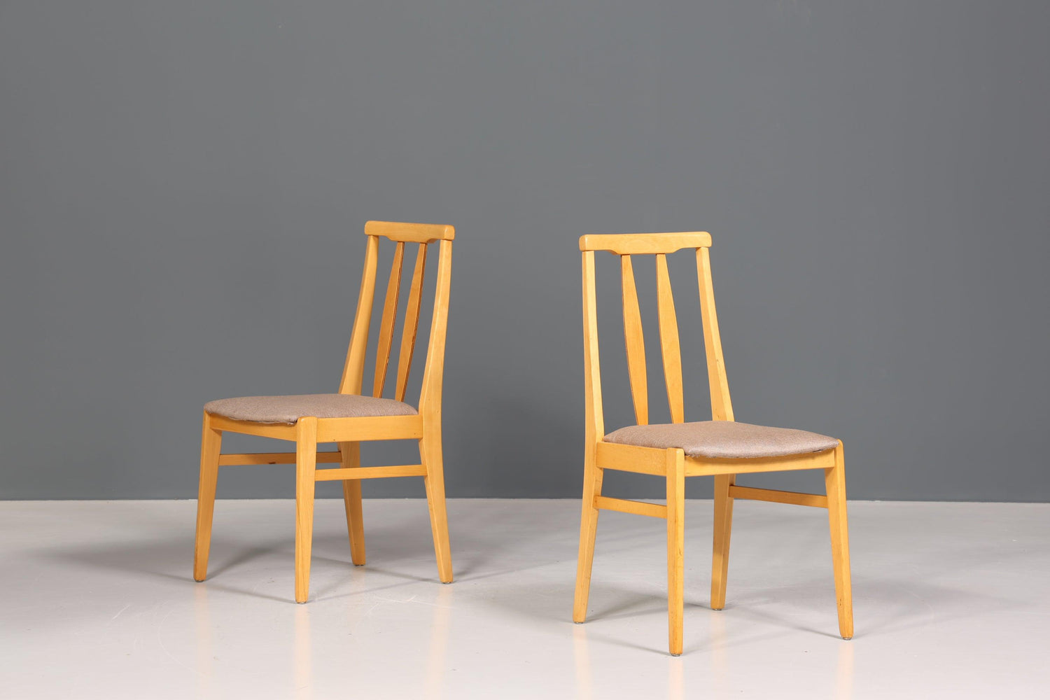 2x Schlichte Mid Century Stühle Retro Stuhlset Danish Design Küchenstühle Esszimmer Stühle