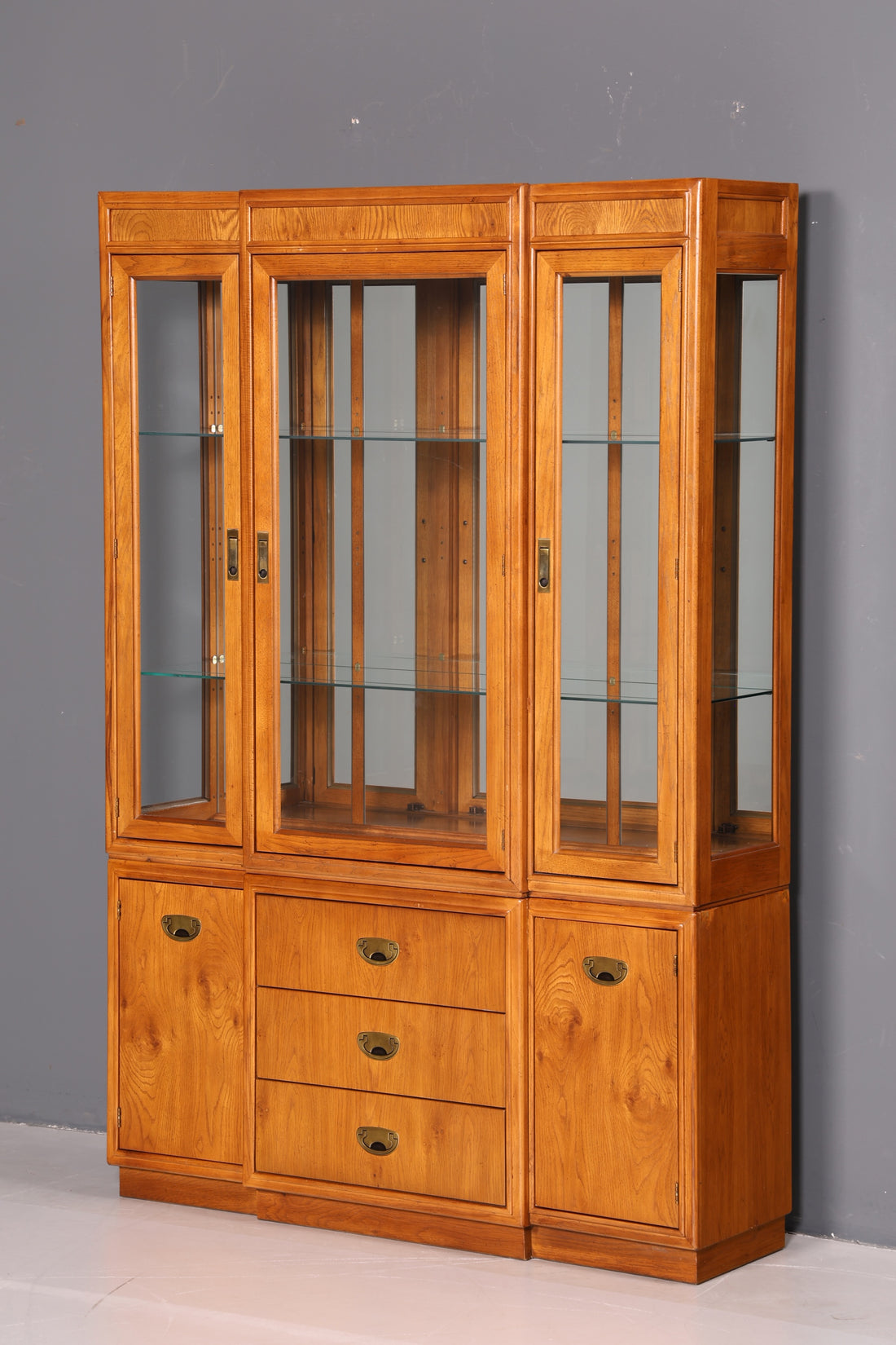 Noble Original Drexel Heritage Display Cabinet Bookcase Art Deco USA Antique Cabinet Buffet Shelf Glass Display Cabinet Vintage Wood