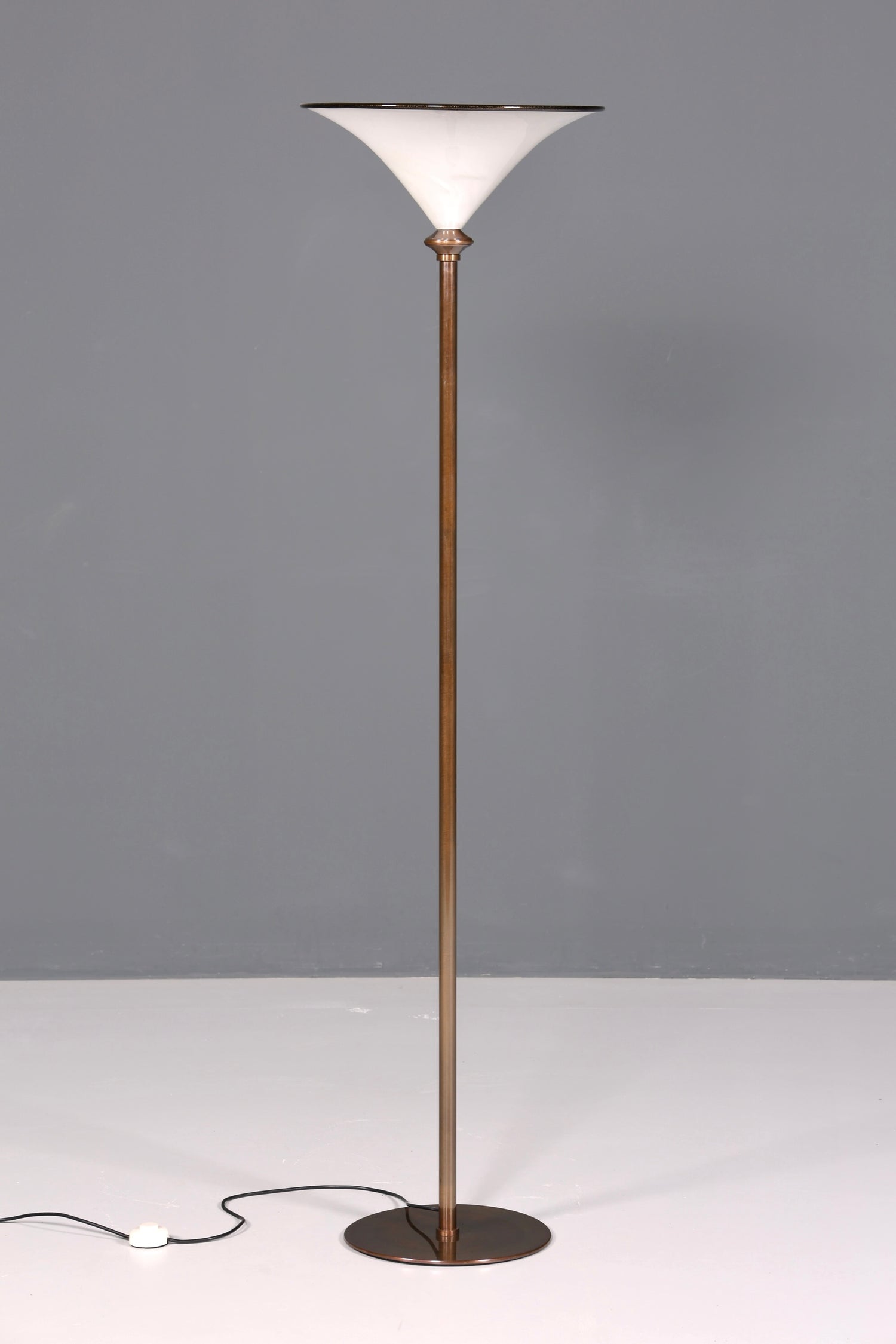 Beautiful Italian floor lamp by Barovier &amp;amp; Toso, Murano glass lampshade, uplighter, floor lamp, 1 of 2