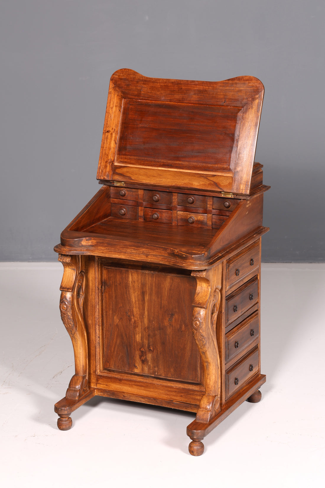 Beautiful English Davenport desk secretary, writing bureau, Victorian-style chest, antique vintage.