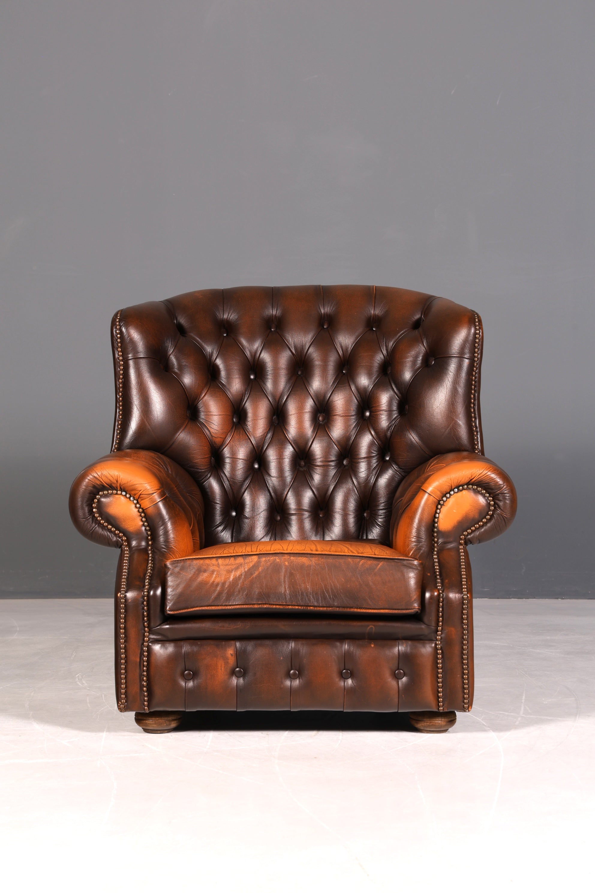 Original Chesterfield Ohrenbacken Sessel Englisch Leder Herrensessel UK Armlehnsessel 1 von 2