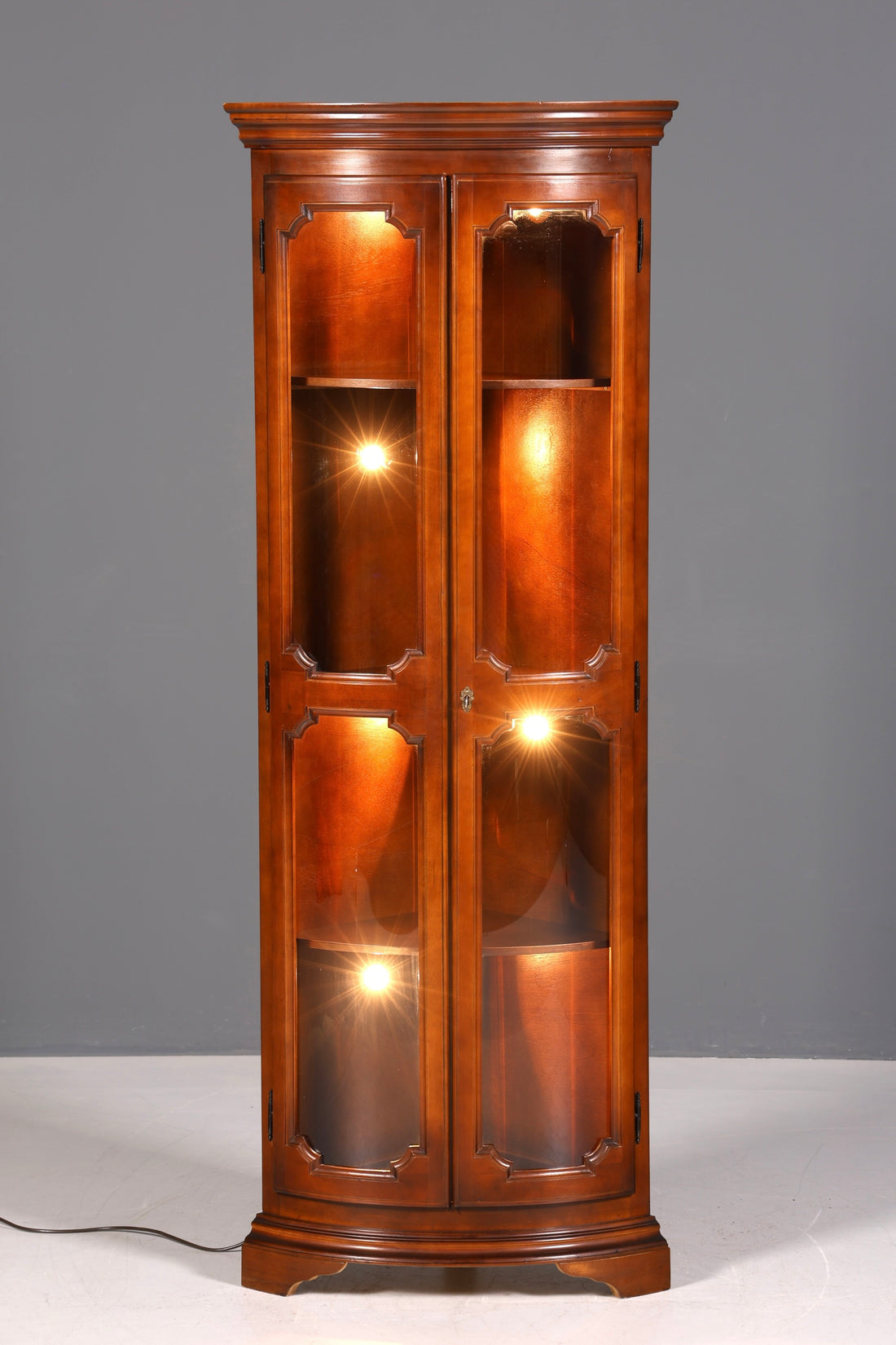 Traumhafte Selva Eckvitrine Antik Stil Vitrine Schrank Geschirrschrank Regal Eckregal