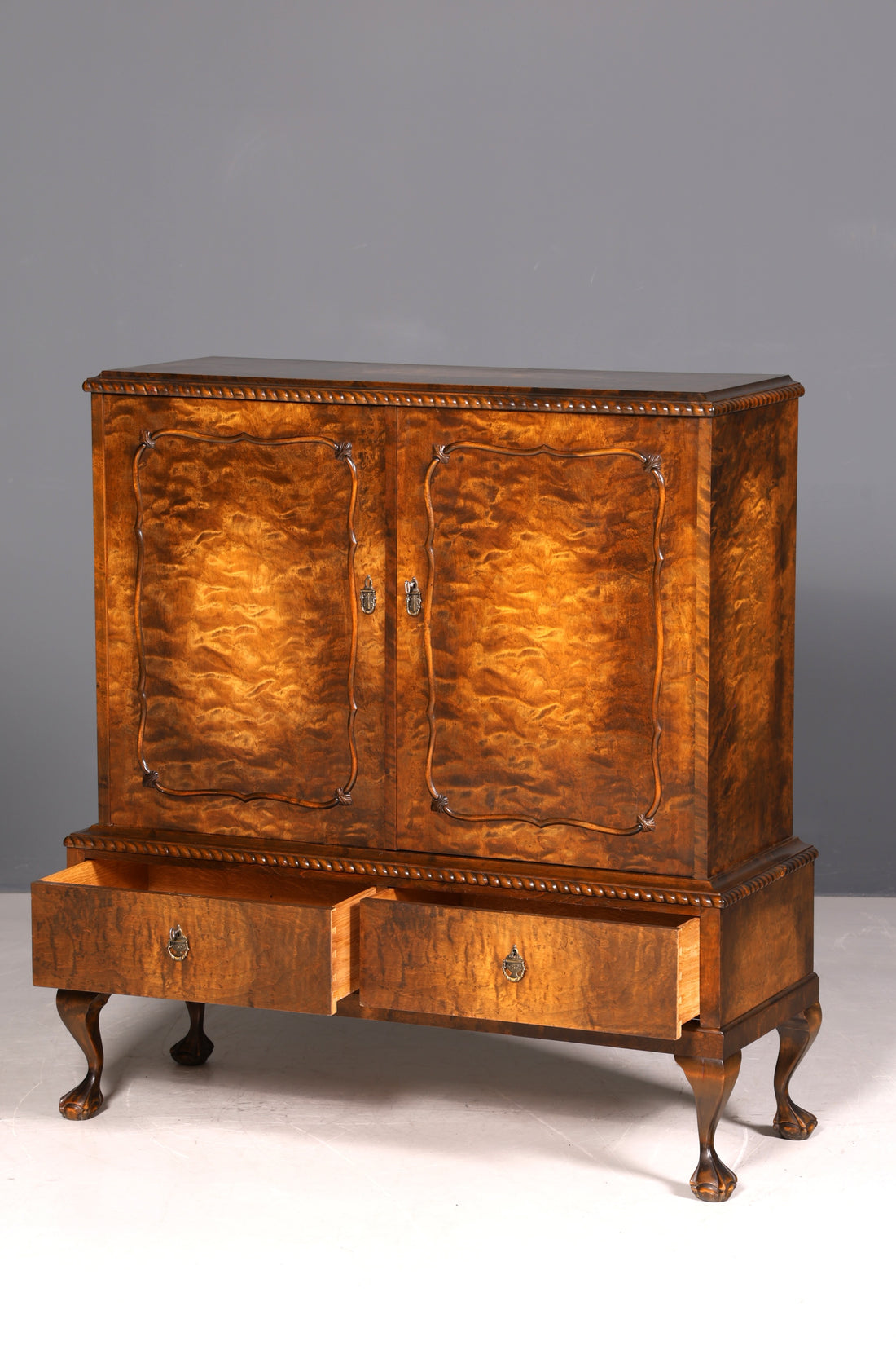 G365 Finish Stilvoller Original Art Deco Schrank Vertiko Sideboard um 1930 Highboard Kommode (Kopie)