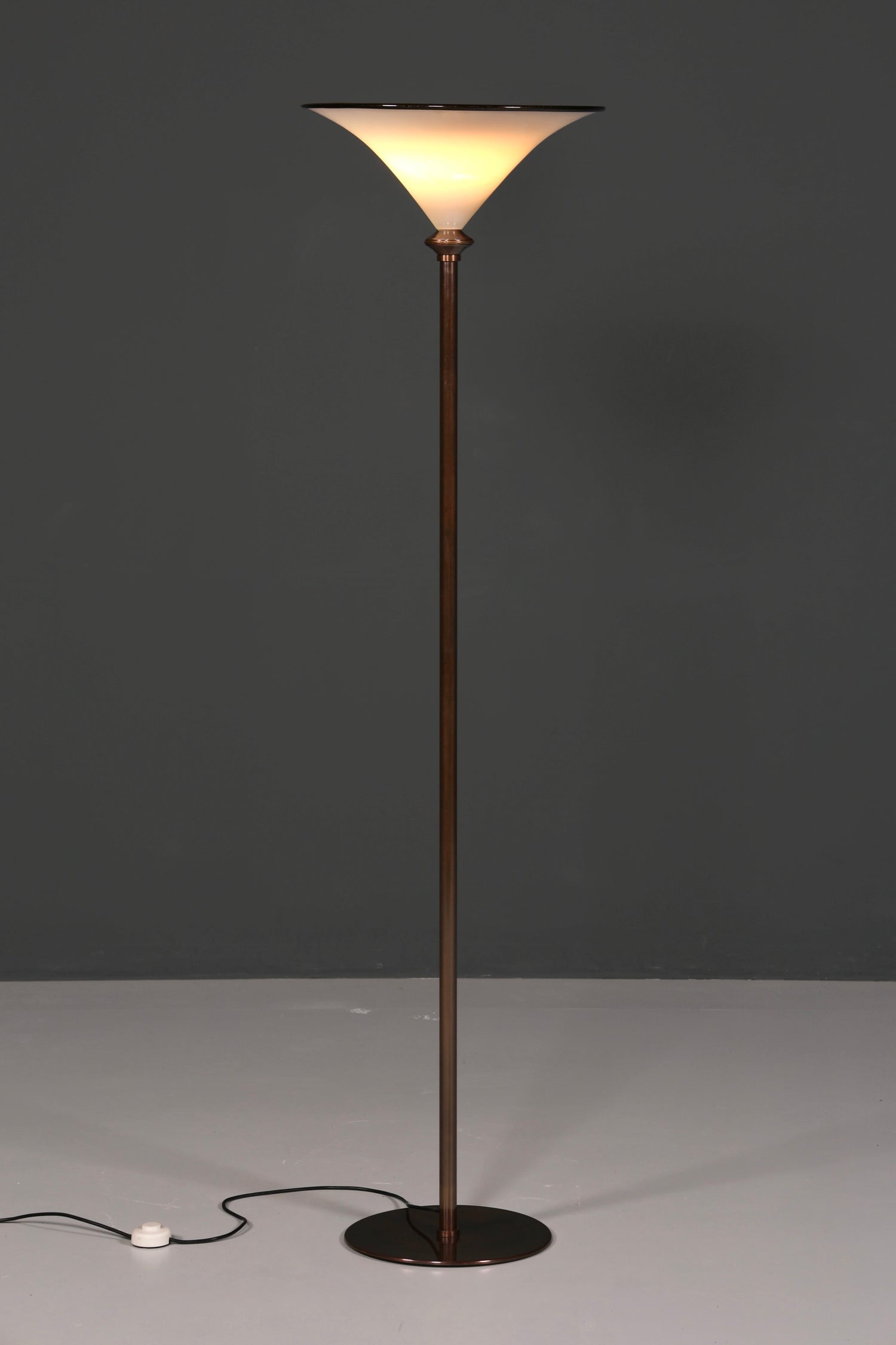 Beautiful Italian floor lamp by Barovier &amp;amp; Toso, Murano glass lampshade, uplighter, floor lamp, 1 of 2