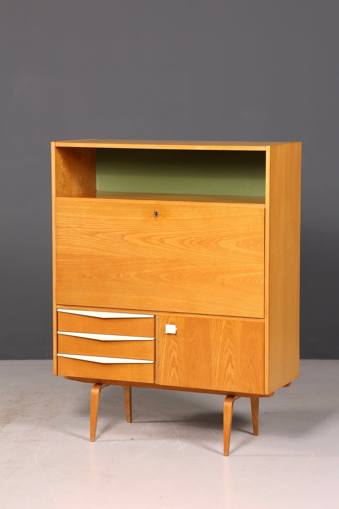 Beautiful Hellerau Cabinet Model 427 Mid-Century Secretary Vintage Writing Cabinet Design Retro Highboard Ash