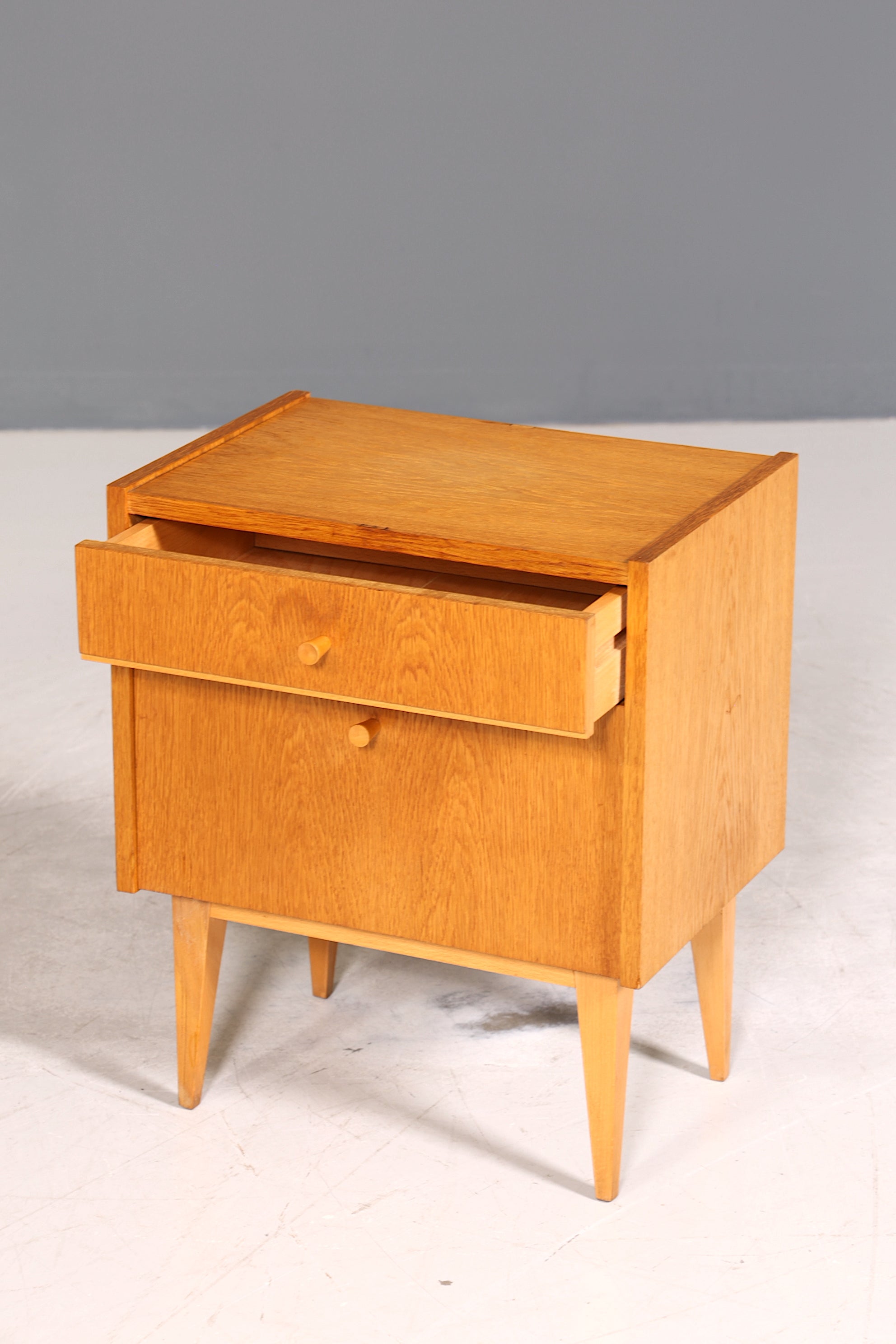 Wunderschöne Mid Century Kommode Vintage Nachttisch Retro Klappschränkchen