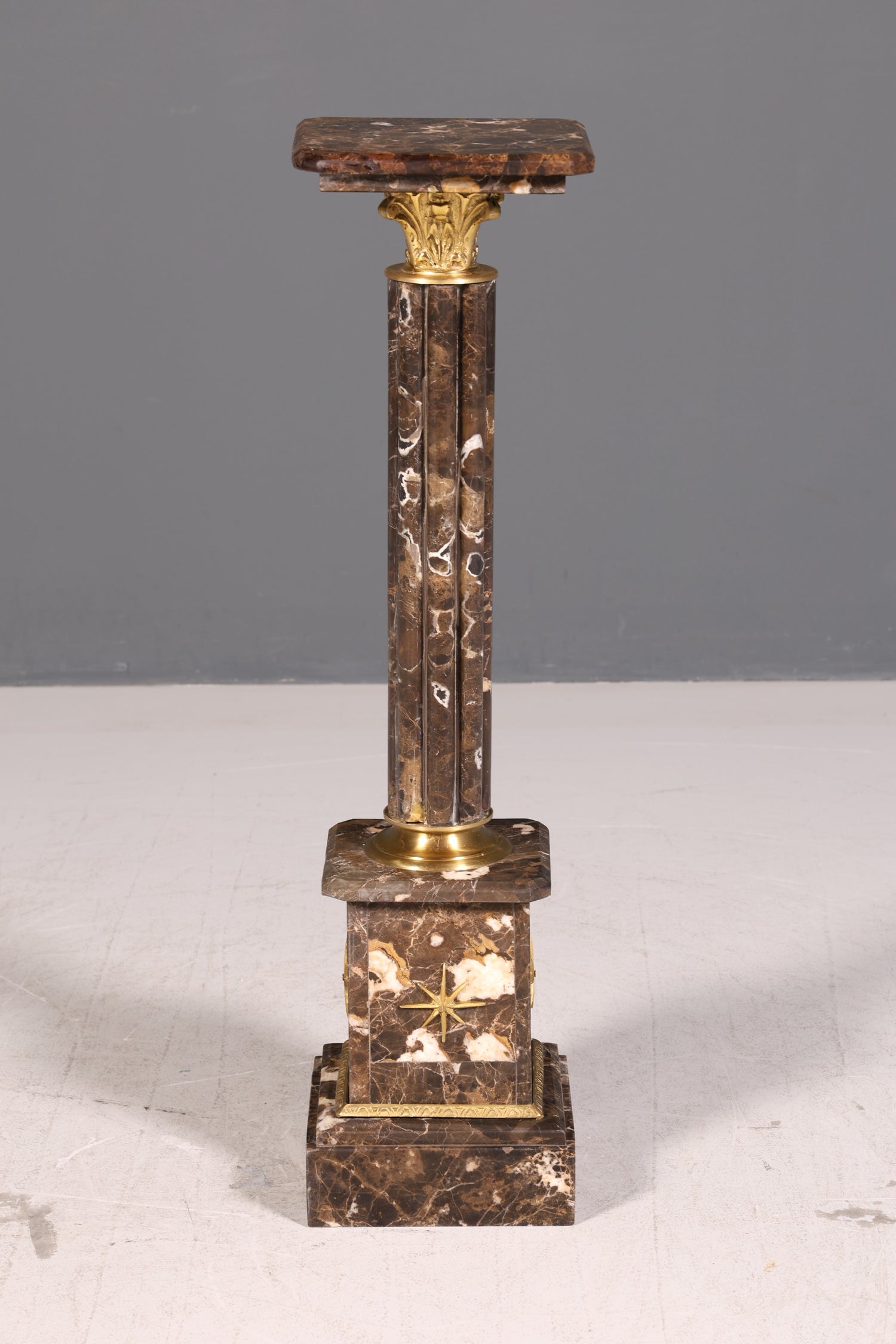 Prächtige Barock Stil Säule Louis XV Marmor Blumensäule Naturstein Sockel Ablage