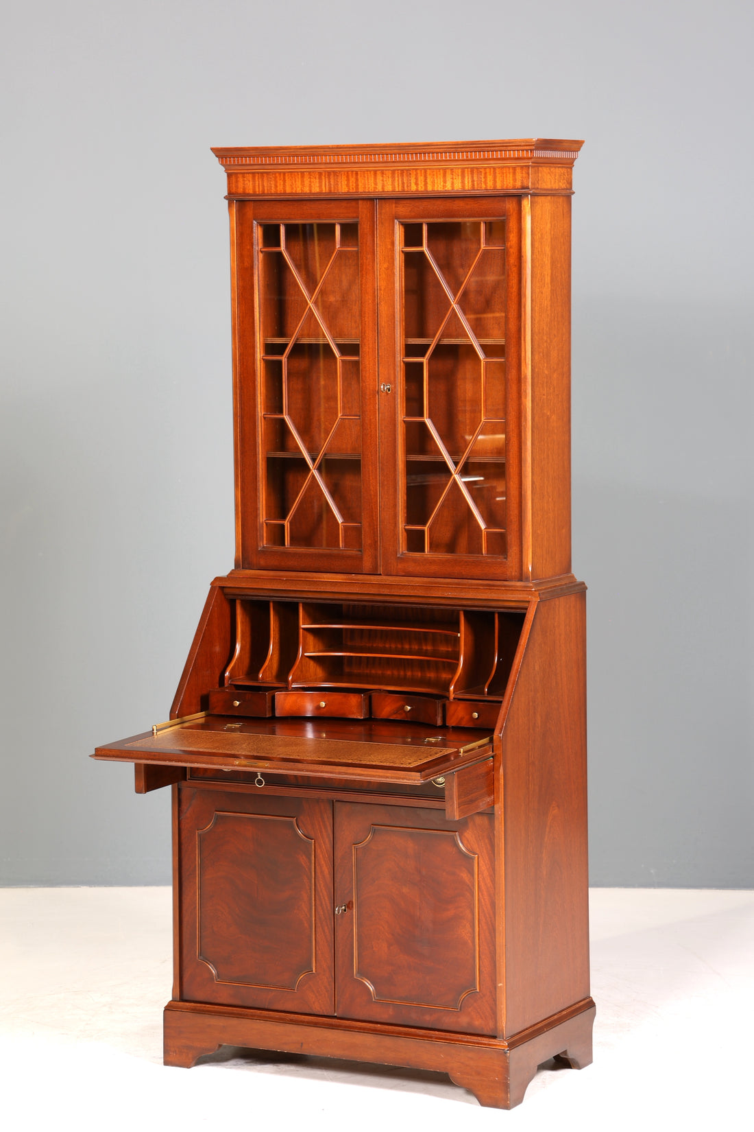 E913 Finish cm Stilvoller Englischer Sekretär Original Heldense Büro Aufsatzsekretär Eibe Antik 60S Vitrinen Schrank UK