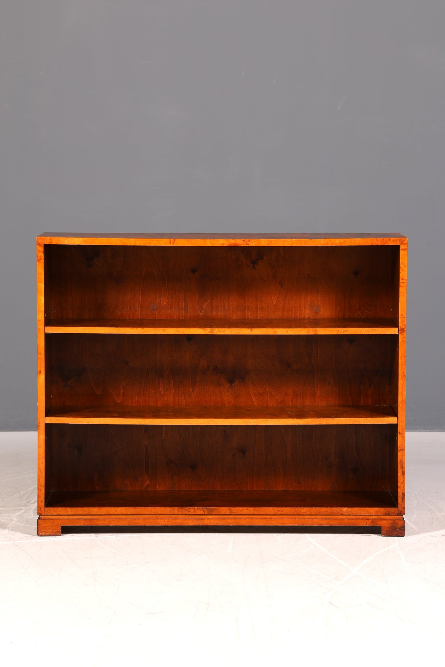 Wunderschönes Art Deco Stil Regal um 1940 Bücherregal Echt Holz Buchablage Vintage
