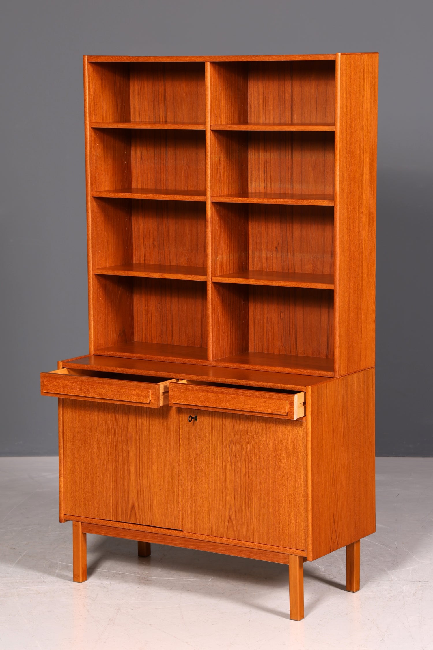 G061 Finish Traumhaftes Mid Century Regal echt Holz Schrank Danish Design Retro Kommode Vintage Bücherregal 60er Jahre