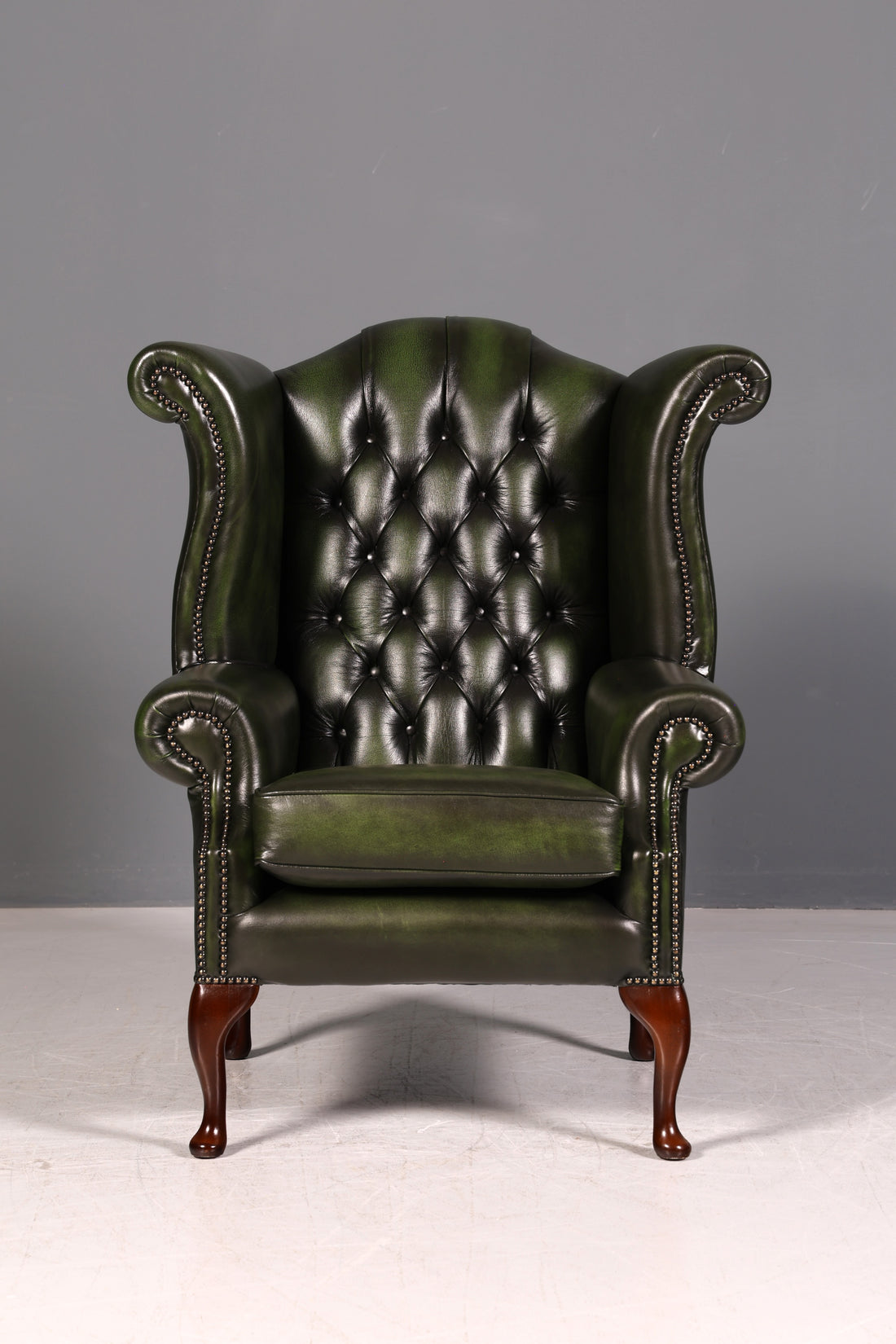 Beautiful Original Chesterfield Wingback Chair Green Genuine Leather Kingsgate English Wingback Chair Gentleman&