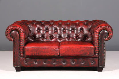 Wunderschönes Original Chesterfield 2er Sofa Englisch Oxblood Leder 2- Sitzer Couch 1 von 2