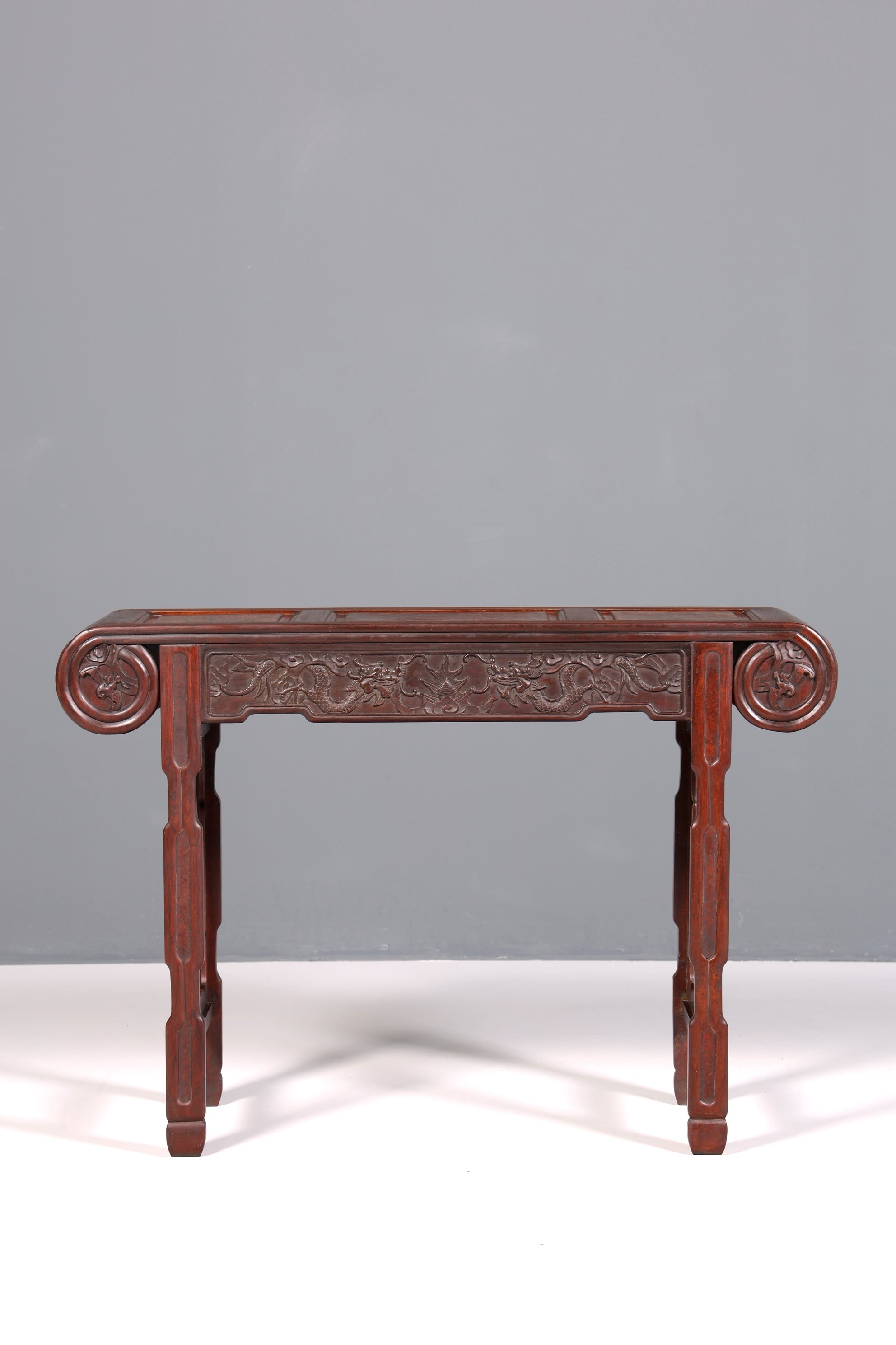 Traumhafte Chinesische Konsole China Tisch mit Asiatischen Motiven Ablagetisch Beistelltisch