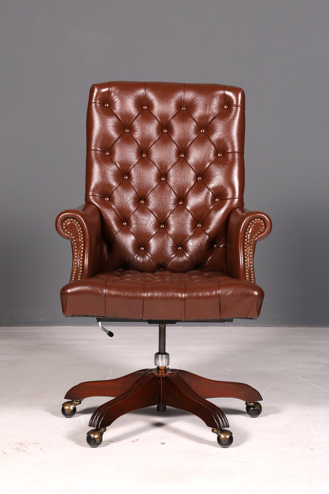 Edler Chesterfield Chefsessel Bürostuhl Echtleder Braun Drehsessel Schreibtischstuhl Bürosessel