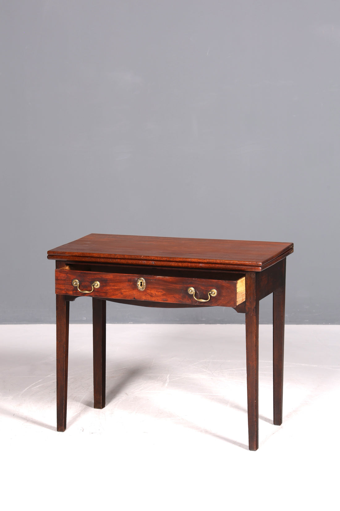 Traumhafter Englischer Tisch ausklappbarer Konsolentisch Schreibtisch echt Holz Antik Spieltisch Küchentisch Esstisch