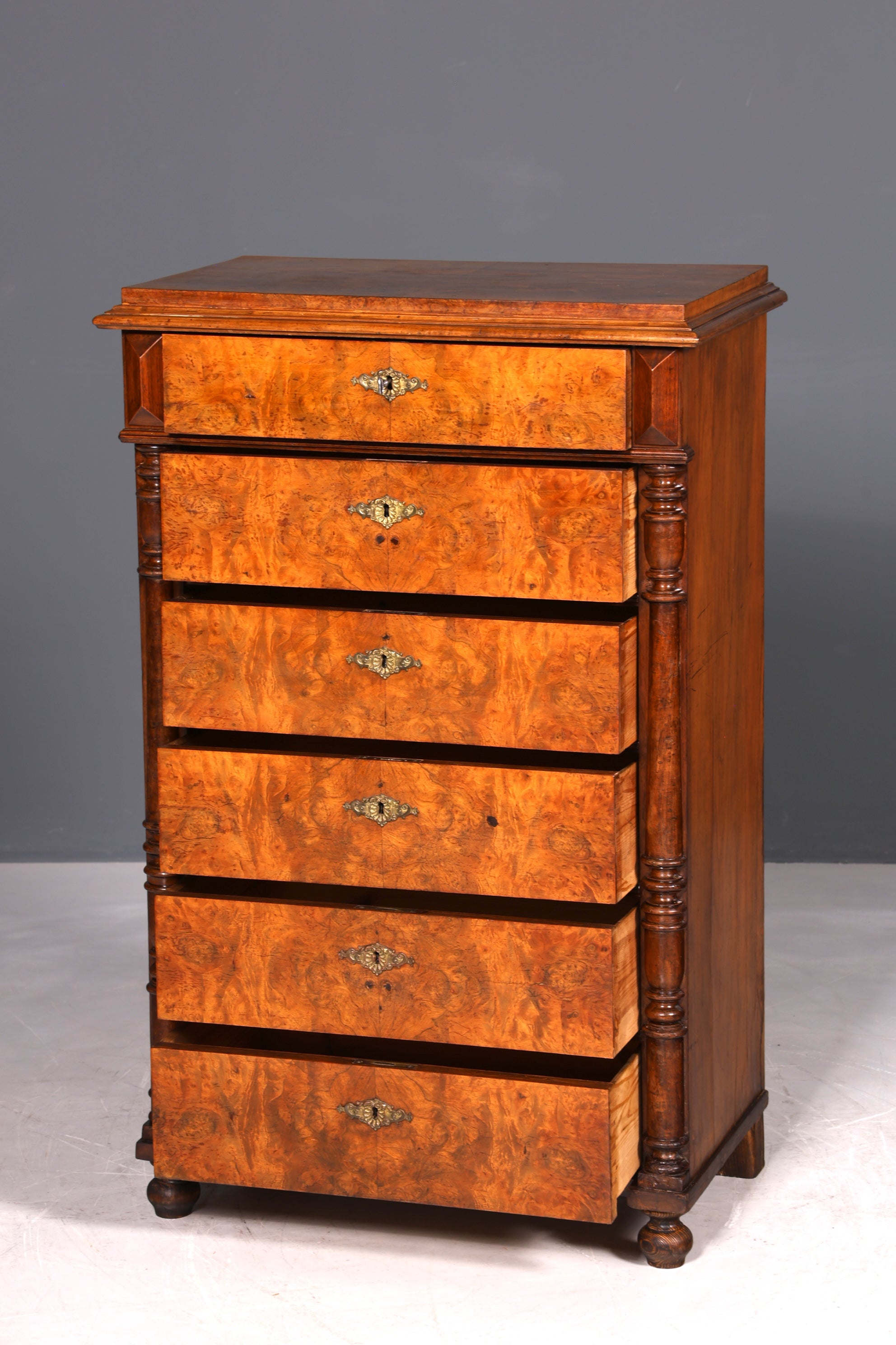 F951 Finish cm Wunderschöne Gründerzeit Kommode Jugendstil Vertiko Schubladenkommode Antik Wäschekommode