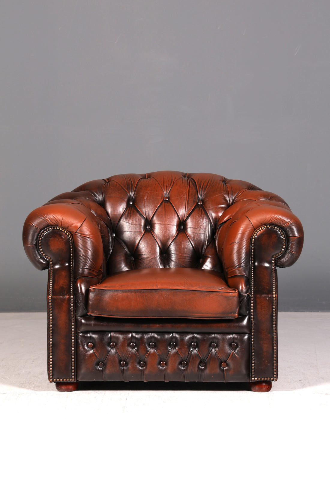 Noble Original Chesterfield Centurion Armchair Real Leather English Armchair Gentleman’s Chair UK Antique Vintage