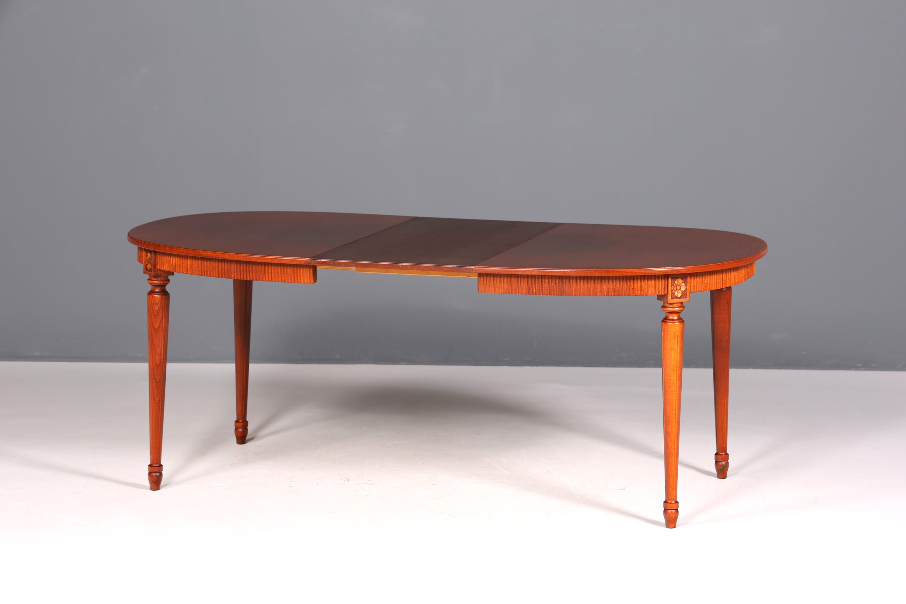 Edler Tisch im Gustavianischer Stil Küchentisch ausziehbar Antik Stil Esszimmer Tisch