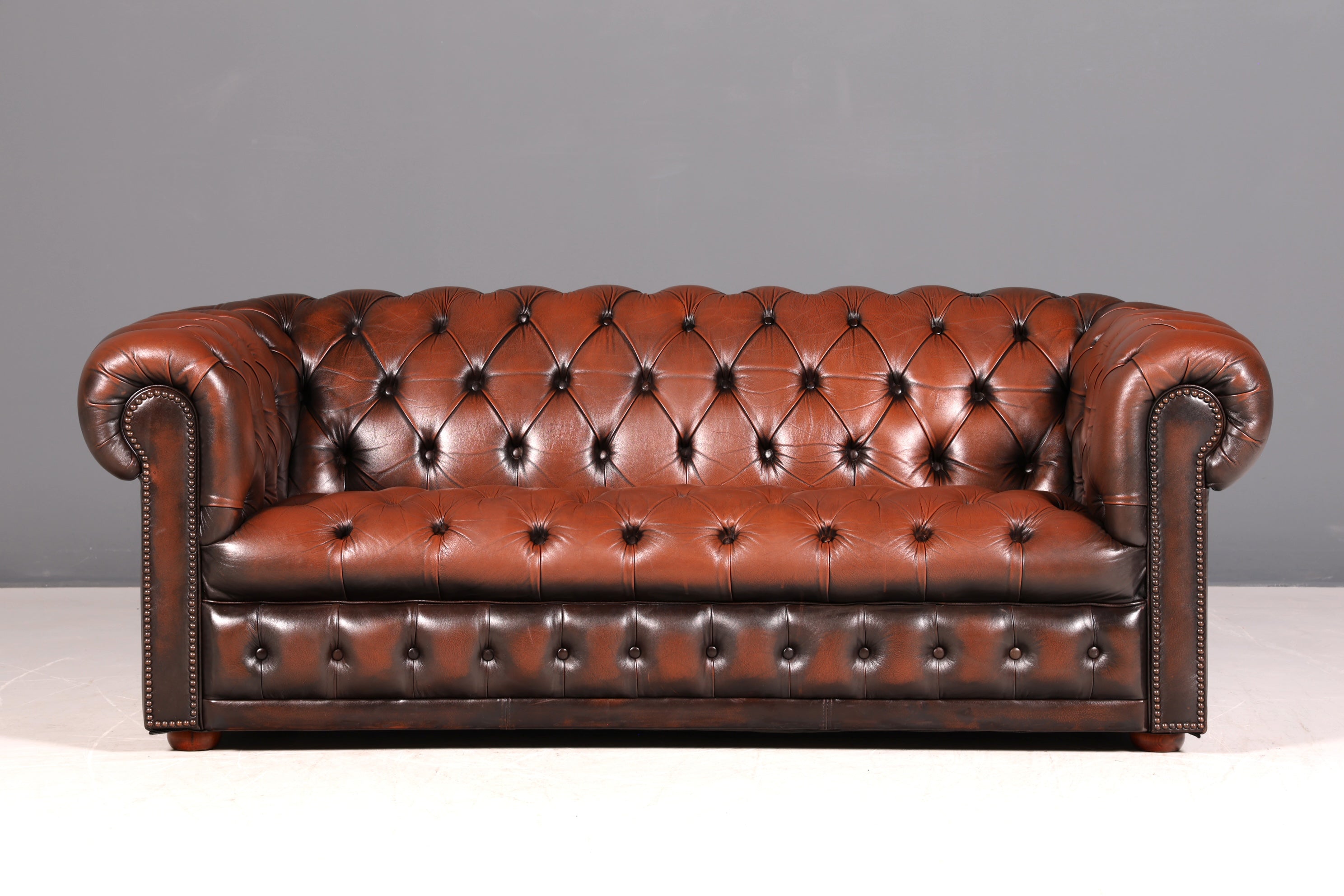 Wunderschönes Original Chesterfield Sofa 2-Sitzer Couch Englisches echt Leder Sofa UK 2 von 2