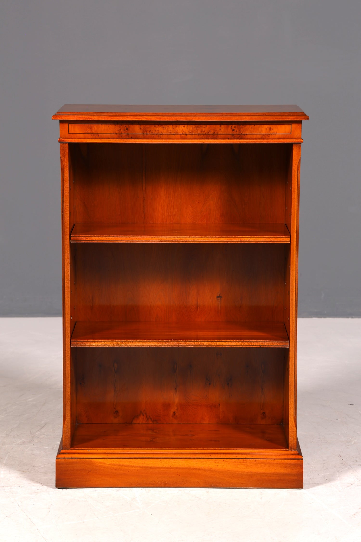 G369 Finish Wunderschönes Englisches Bücherregal Antik Regal Bookshelf Buchablage 60s (Kopie 2)