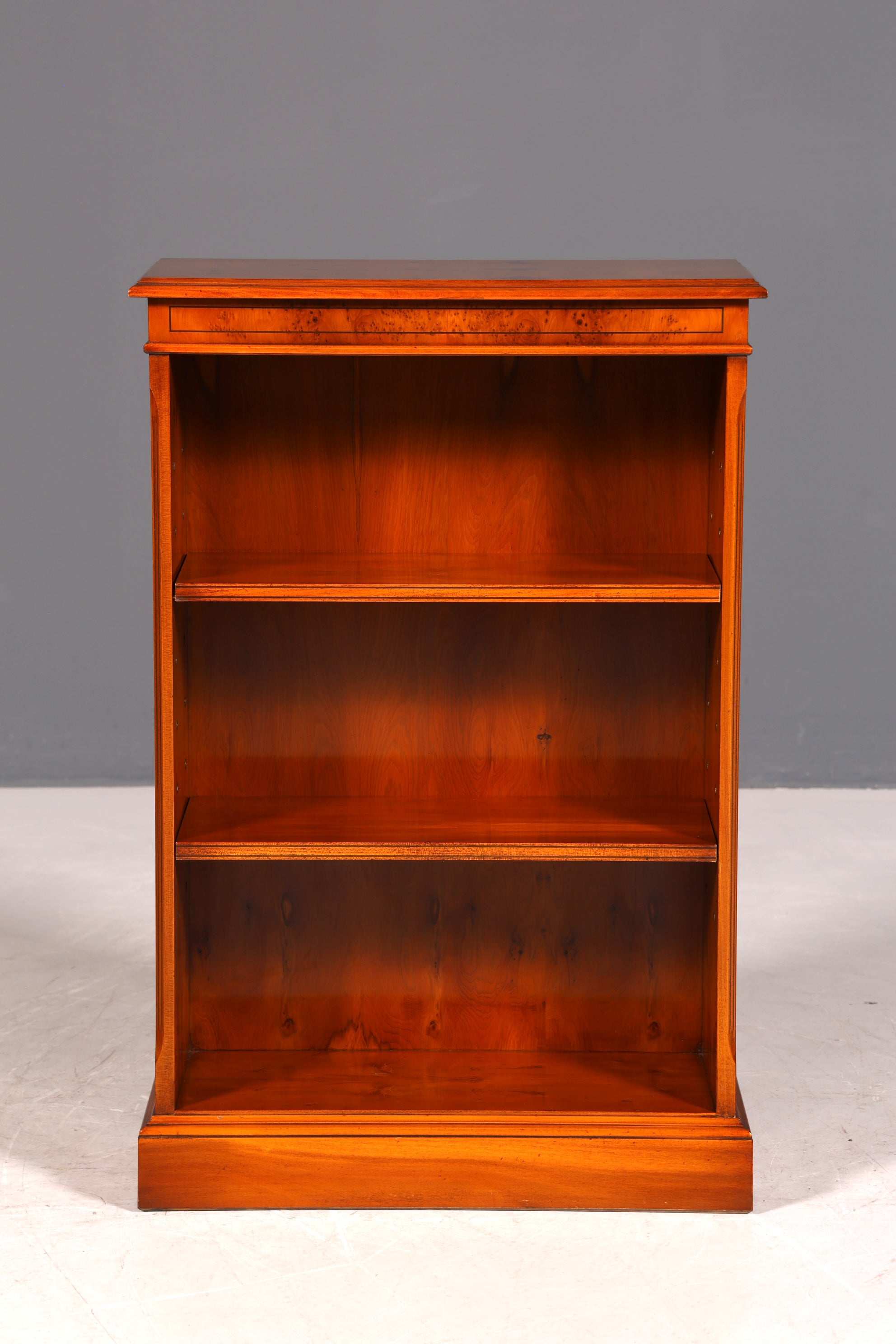 G369 Finish Wunderschönes Englisches Bücherregal Antik Regal Bookshelf Buchablage 60s (Kopie 2)