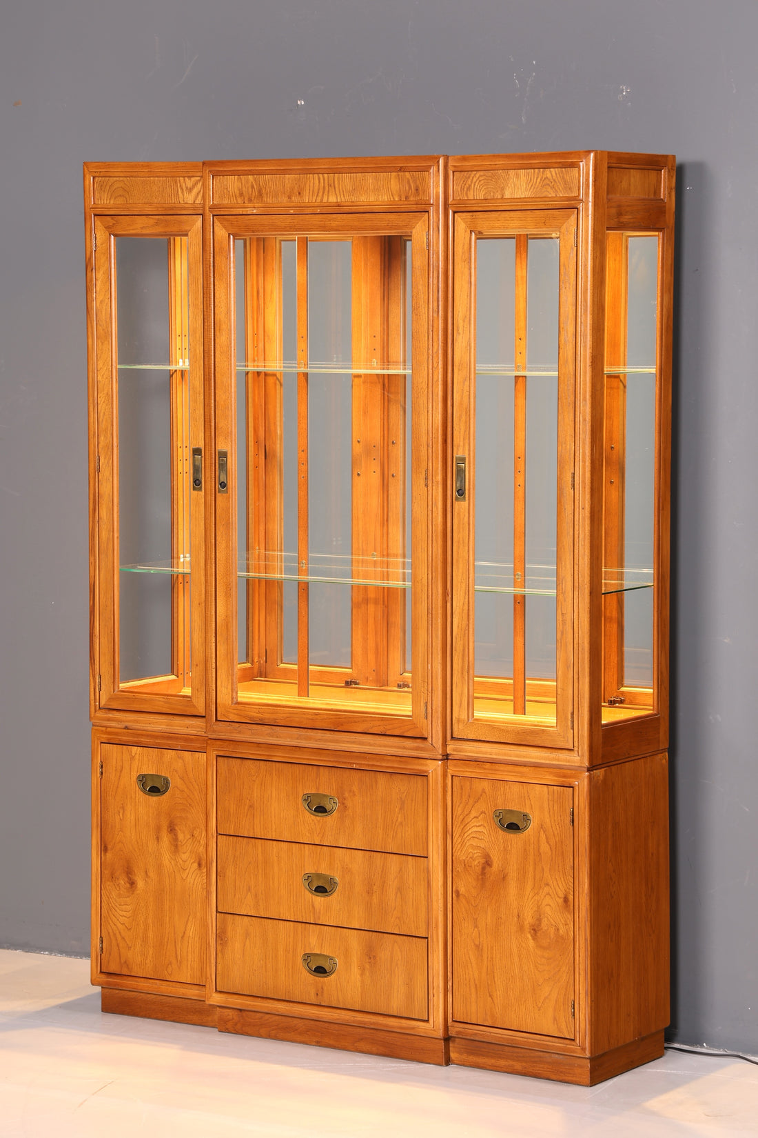 Noble Original Drexel Heritage Display Cabinet Bookcase Art Deco USA Antique Cabinet Buffet Shelf Glass Display Cabinet Vintage Wood