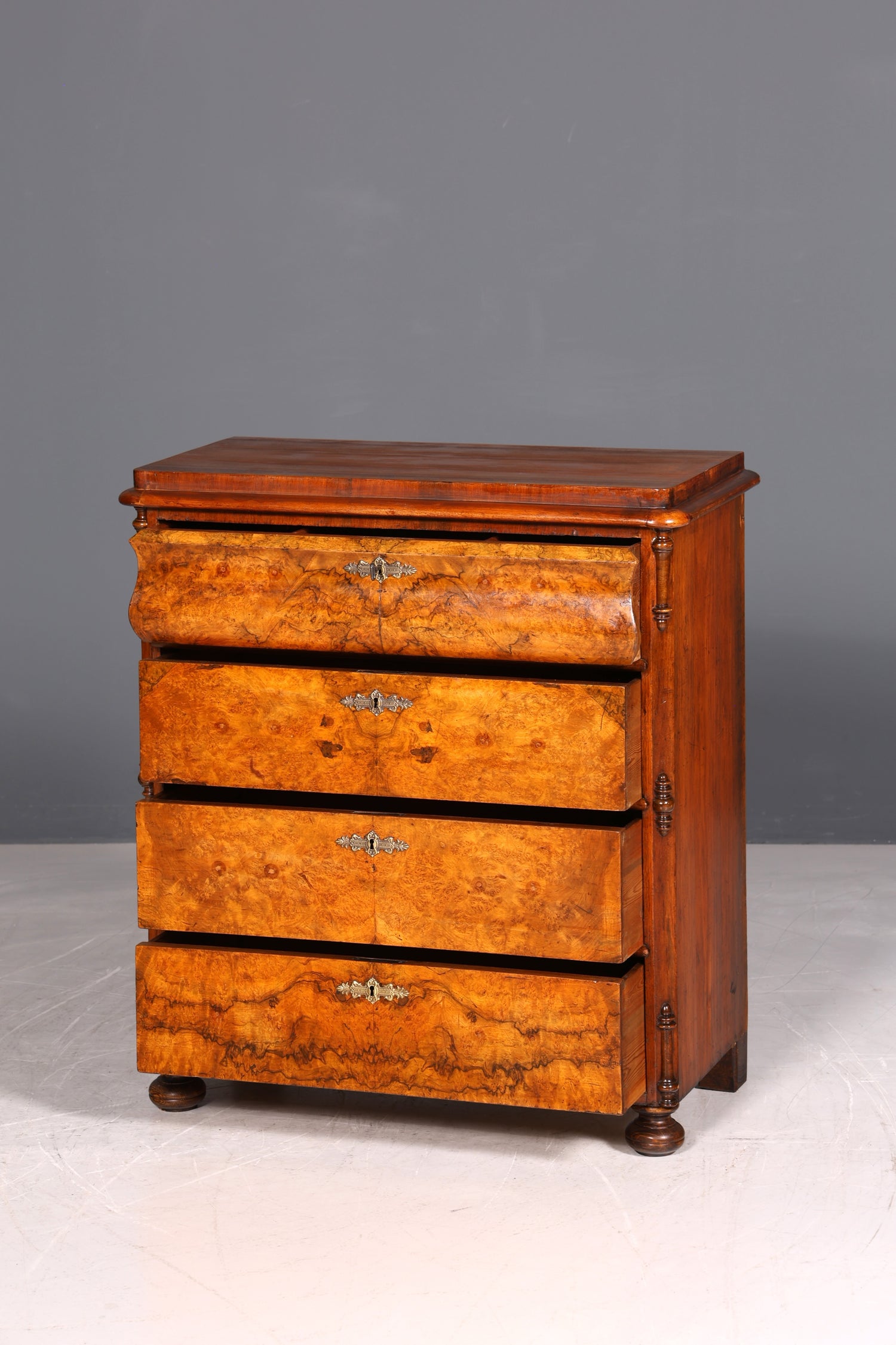 Stilvolle Louis Philippe Kommode Biedermeier Schubladen Kommode Antik Wäschekommode