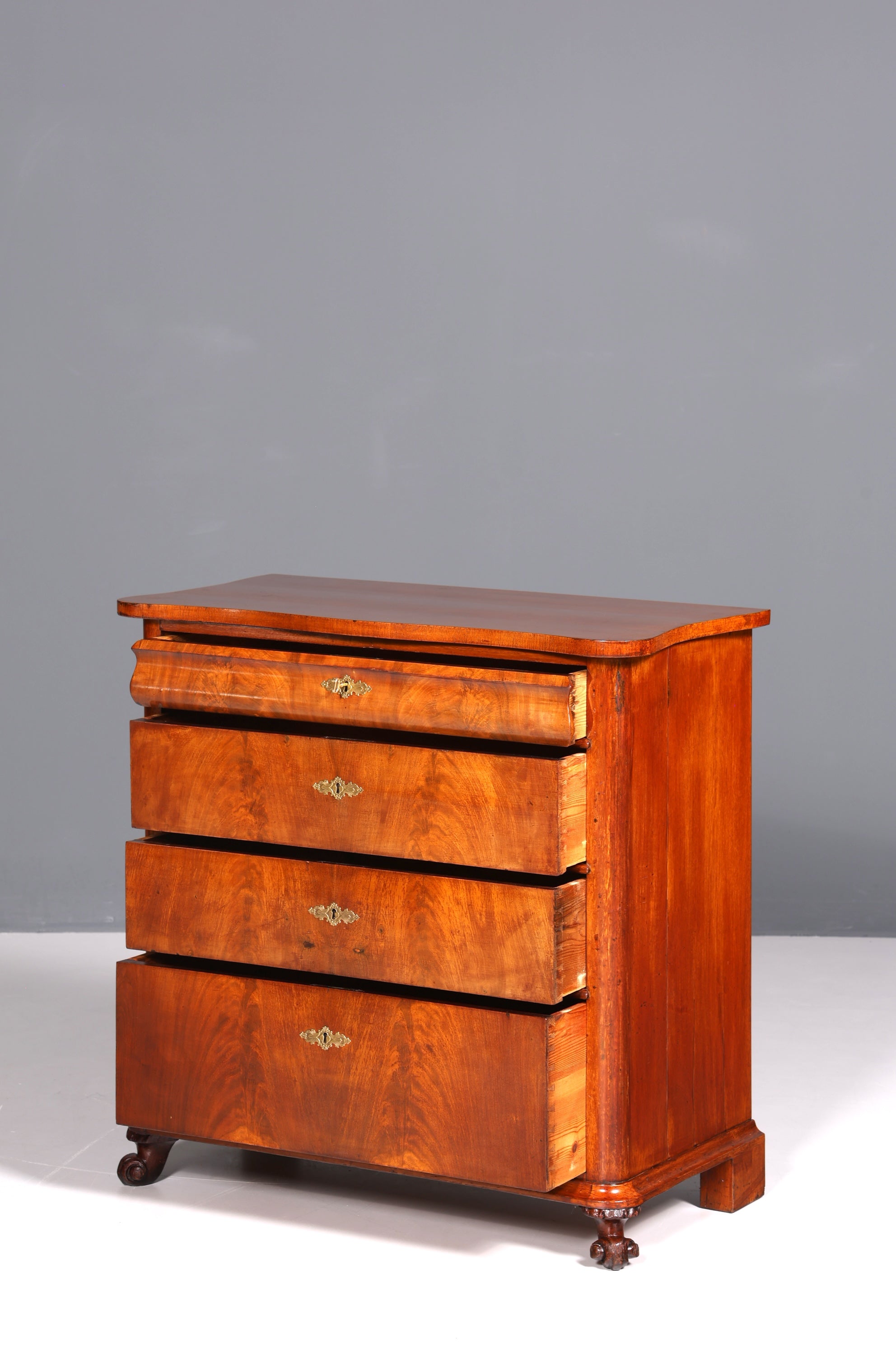 Stilvolle Louis Philippe Kommode Nussbaum Biedermeier Schubladenkommode um 1890