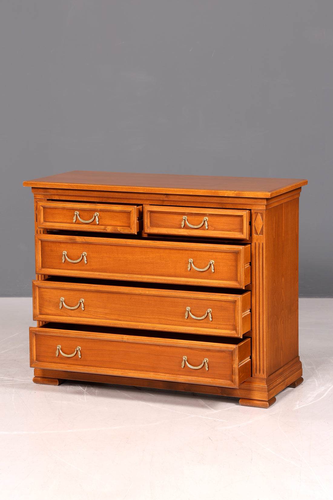 G786 Finish SELVA Wunderschönes Englisches Sideboard Eibe Schrank Antik Stil Buffetschrank Kommode (Kopie)