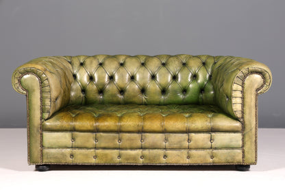 Wunderschönes Original Chesterfield 2er Sofa Englisch grün echt Leder 2- Sitzer Couch