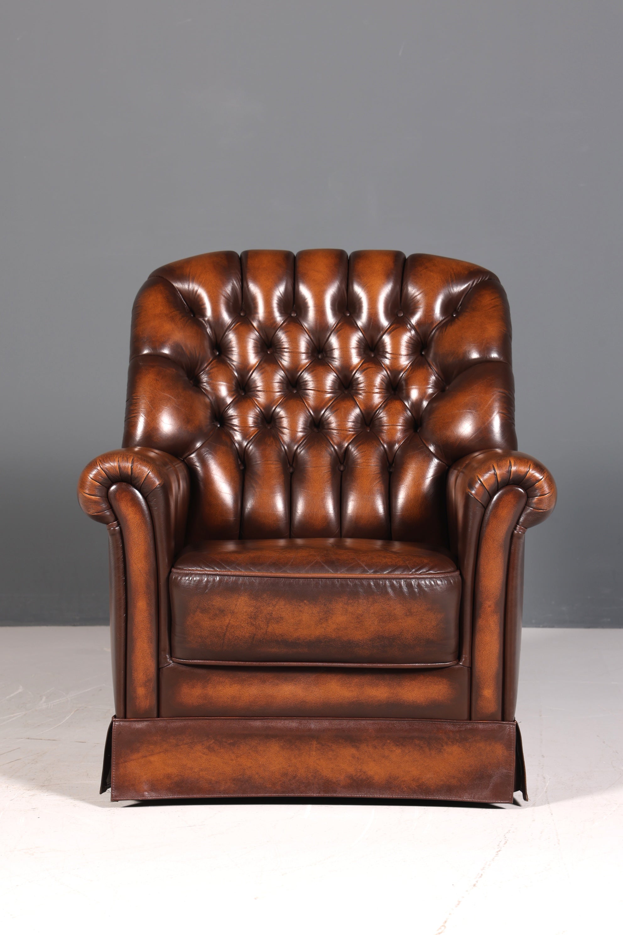 Stilvoller Original Chesterfield Sessel Englischer Armlehnsessel Englisch Herrensessel 1 von 3