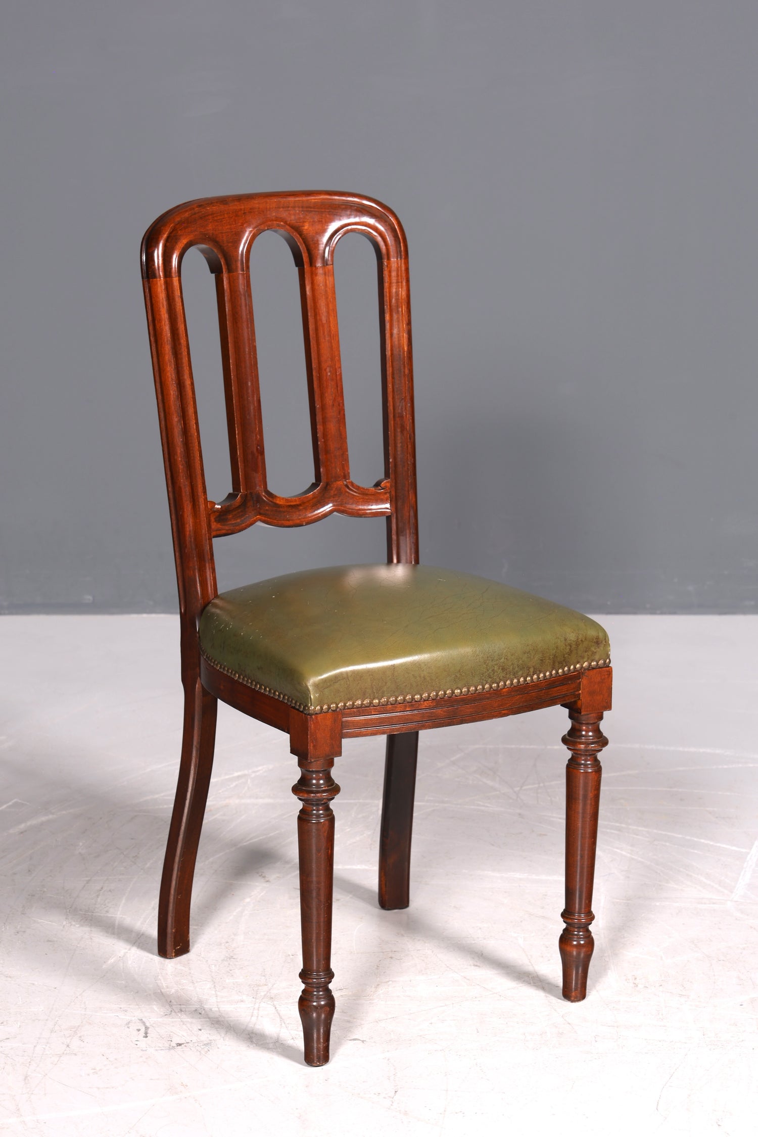 Wunderschöner Englischer Stuhl UK Küchenstuhl Antik Stil echt Leder Sekretär Stuhl Polsterstuhl