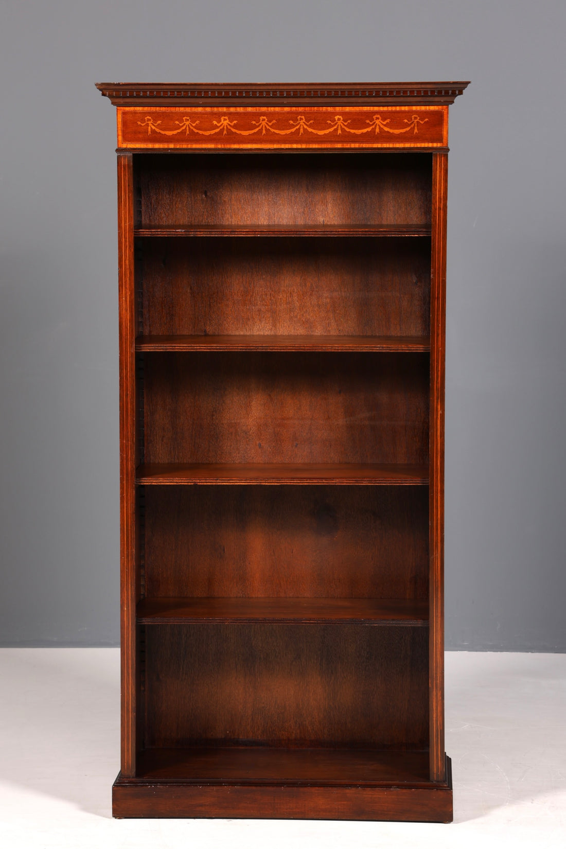 Beautiful English antique bookshelf, mahogany, 1960s