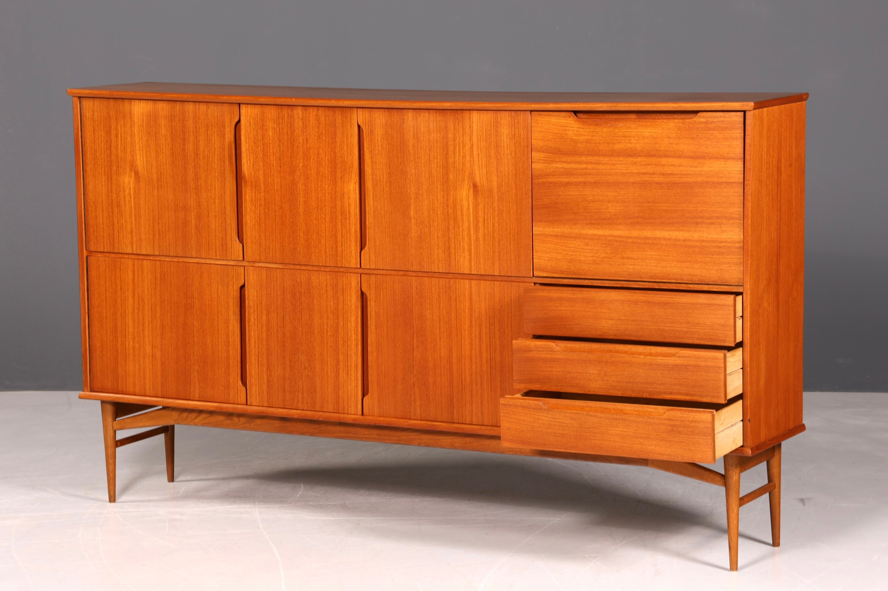 G046 Finish Wunderschönes Mid Century Highboard echt Holz Schrank Büro Kommode 60er Jahre