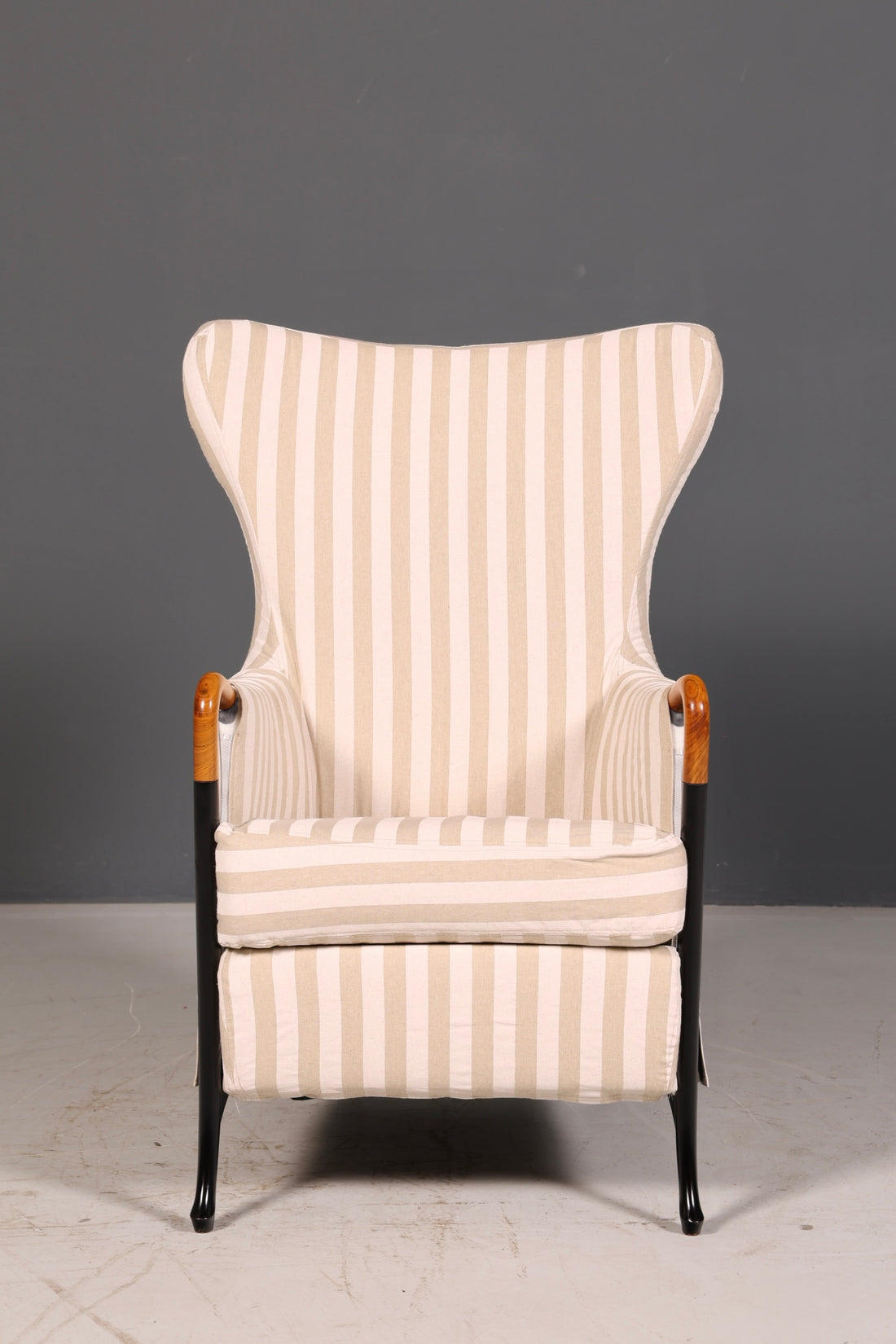 Elegant Original Giorgetti Progetti Wingback Chair, Umberto Asnago Design, Italian Fabric, Vintage