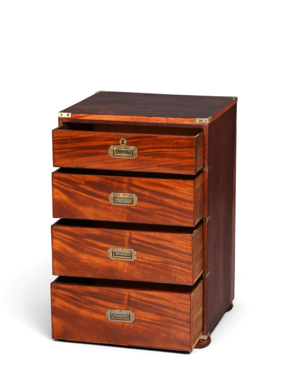 Hauptstadt Möblerei maritime Military Chest Kommode aus massivem Holz mit Messingbeschlägen und vier Schubladen