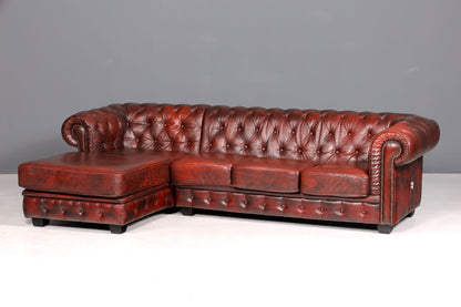 Wunderschönes seltenes Original Chesterfield Sofa mit Hocker 4- Sitzer echt Leder Oxblood Couch Englisch Eckcouch