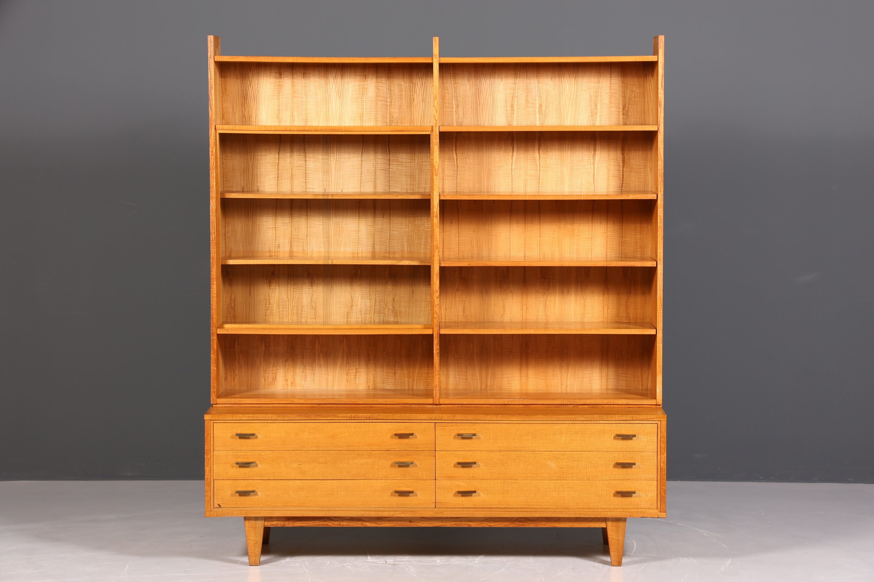 Wunderschöner XXL Mid Century Schrank Bücherregal Vintage Regal Bibliothek Holz Bookshelf