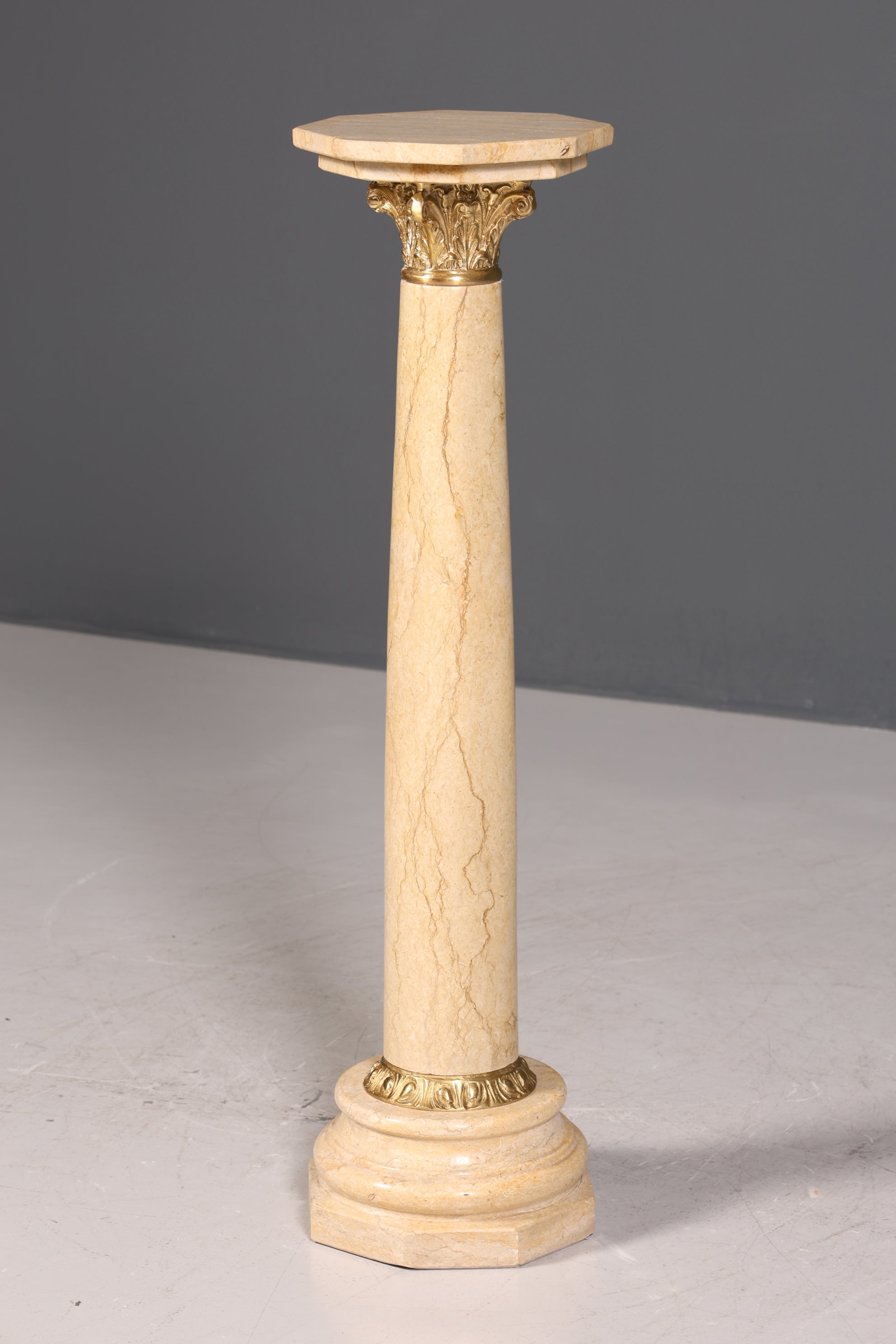 Wunderschöne Barock Stil Säule Louis XV Marmor Blumensäule Naturstein Beige Sockel Ablage 2 von 2