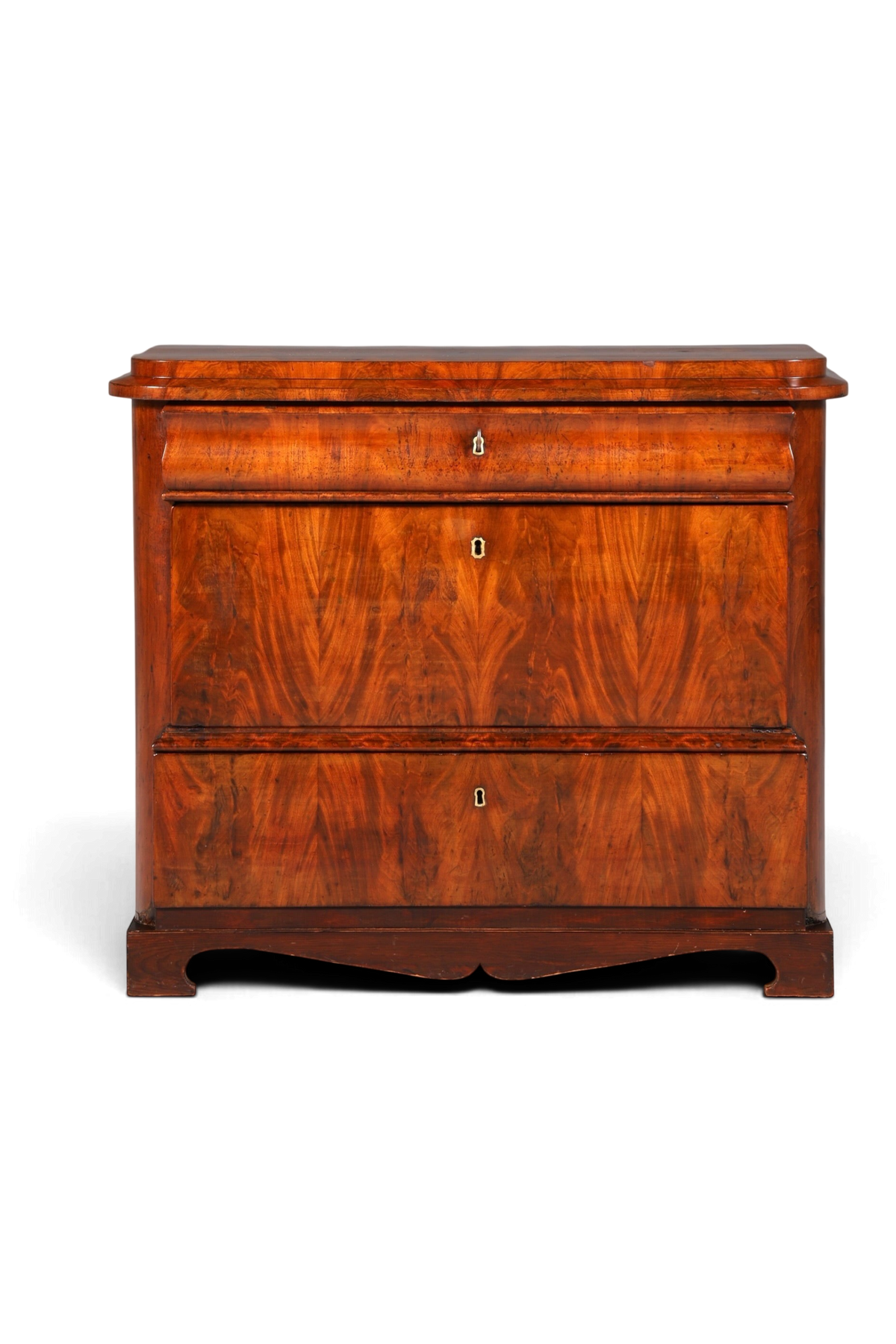 Hauptstadt Möblerei Louis Philippe Kommode aus massivem Nussbaum mit drei Schubladen, antik um 1890