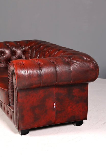 G074 Finish Wunderschönes Original Chesterfield 2er Sofa Englisch Oxblood Leder 2- Sitzer Couch
