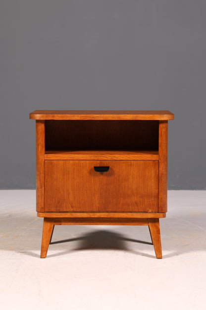 Schlichte Mid Century Kommode Vintage Klappschränkchen Danish Design Nachttisch 1 von 2
