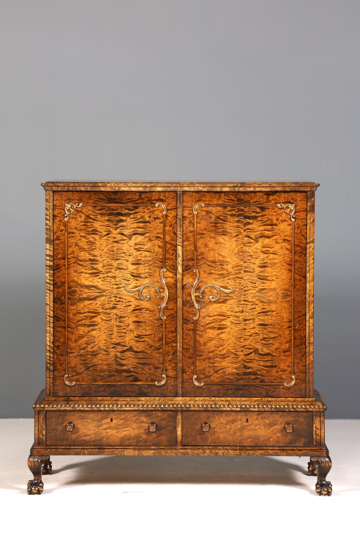 Traumhaftes Chippendale Schrank Barock Stil Highboard Vertiko Wäscheschrank Aktenschrank Antik 50s 60s