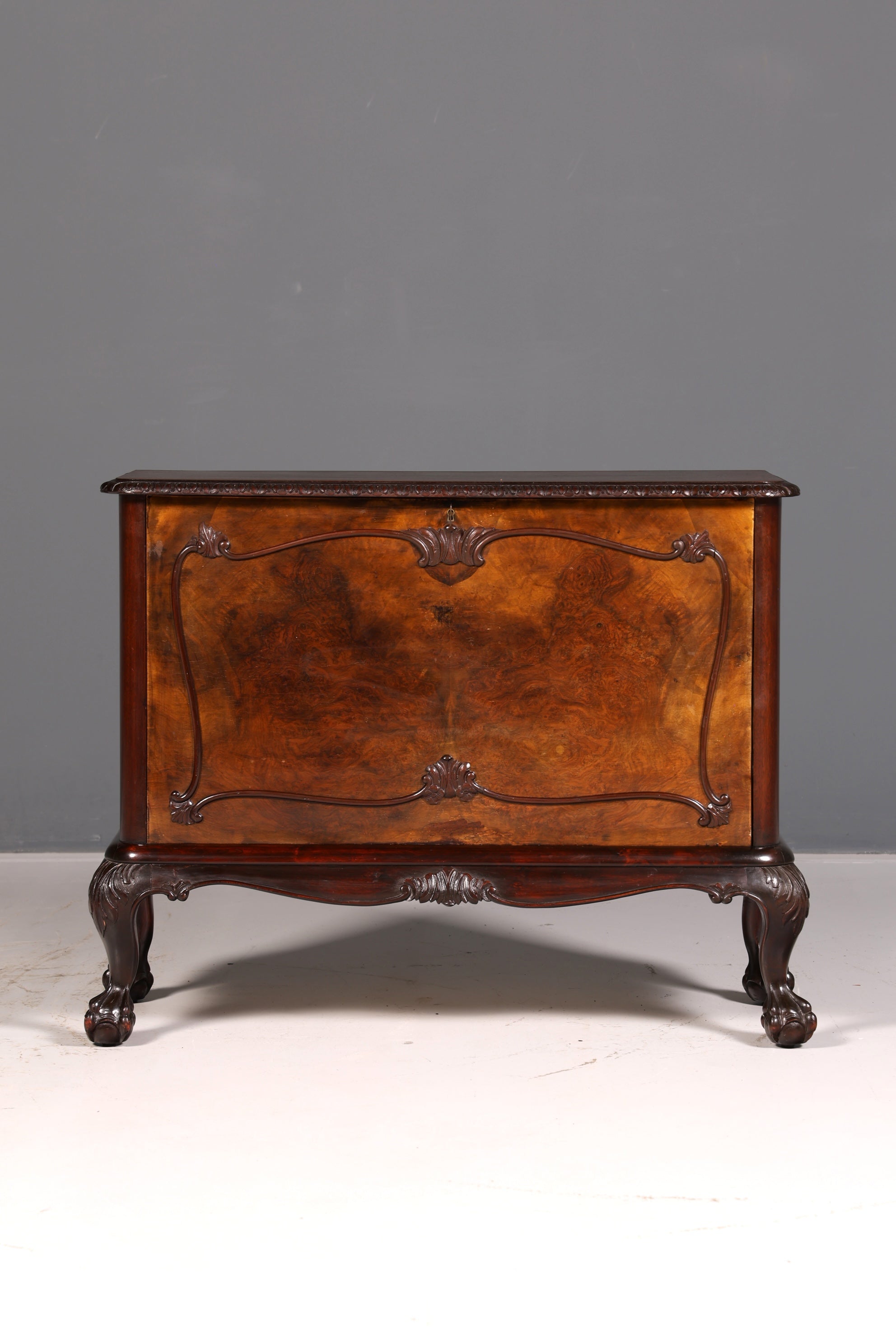 Beautiful Chippendale cabinet, Baroque-style folding cabinet, chest of drawers, antique solid wood